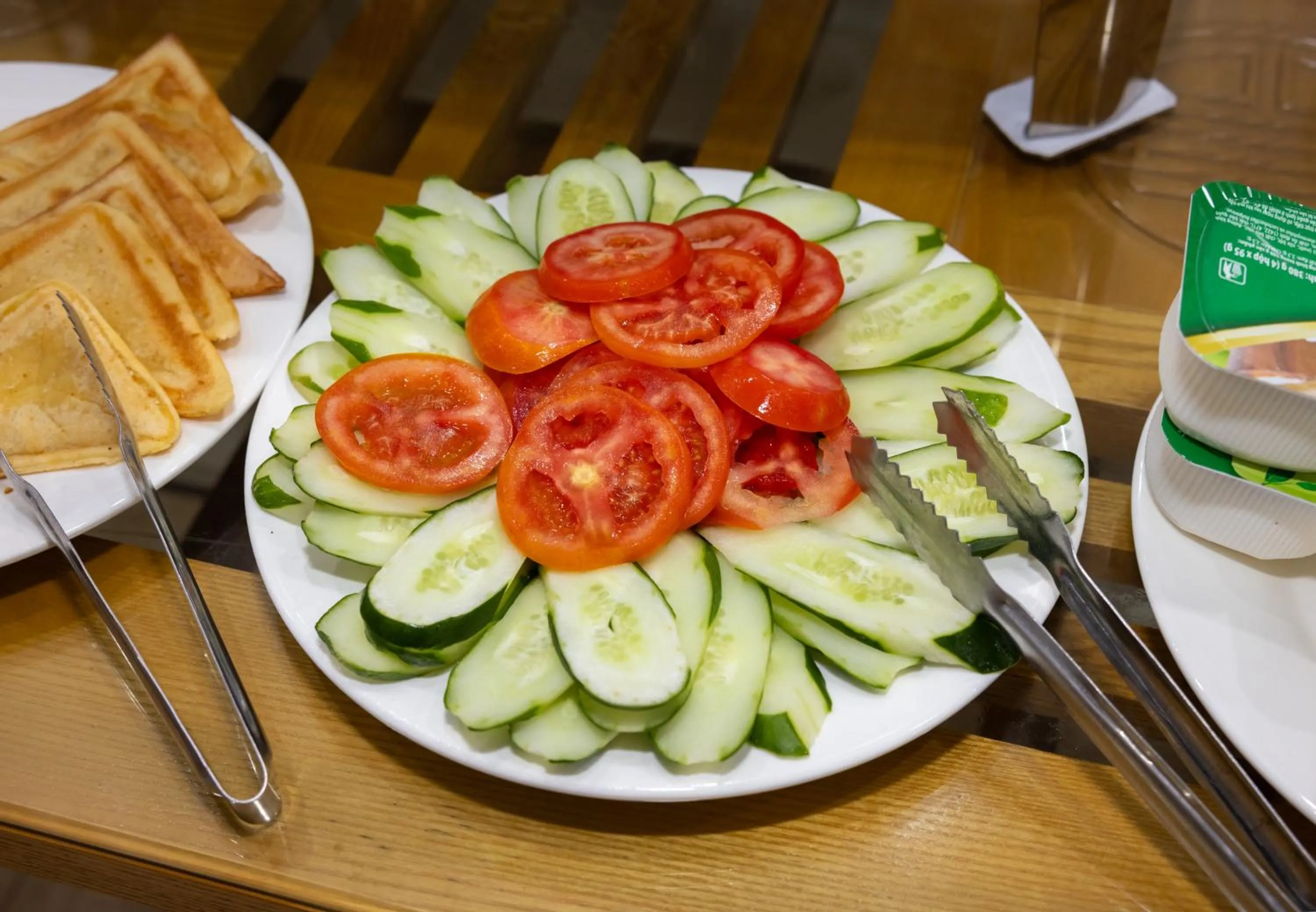Buffet breakfast in Cat Ba Xanh Spring Garden Hotel