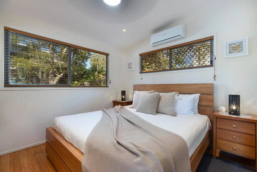 Delightful Dicky Beach Holiday House