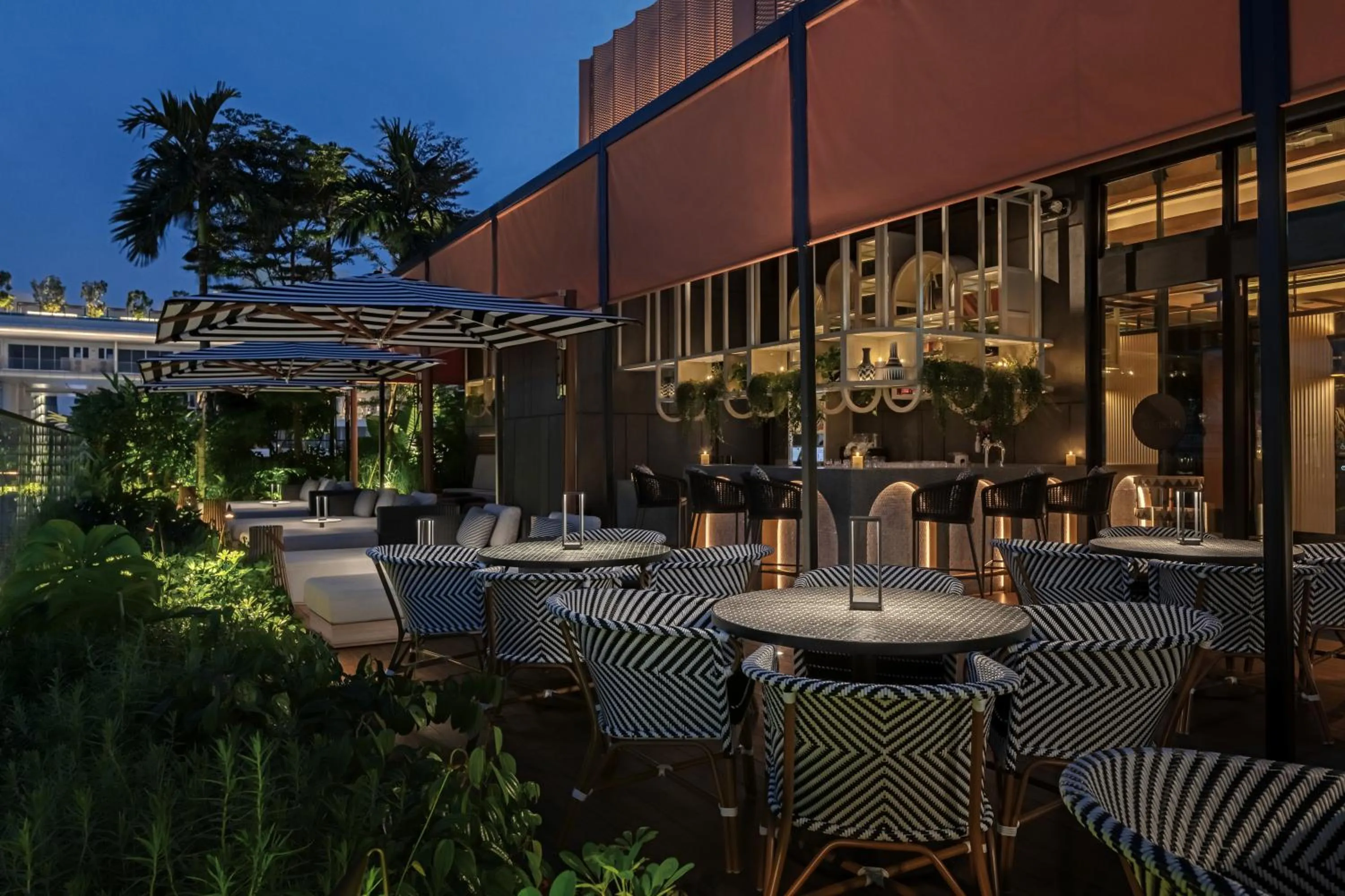 Lounge or bar in Artyzen Singapore