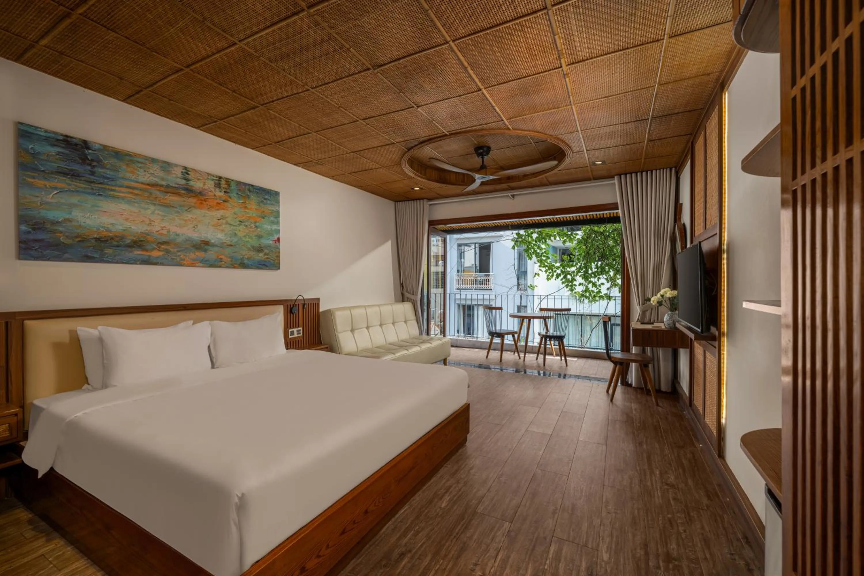 Bed in LUK Inn Hotel - An Thuong, Da Nang