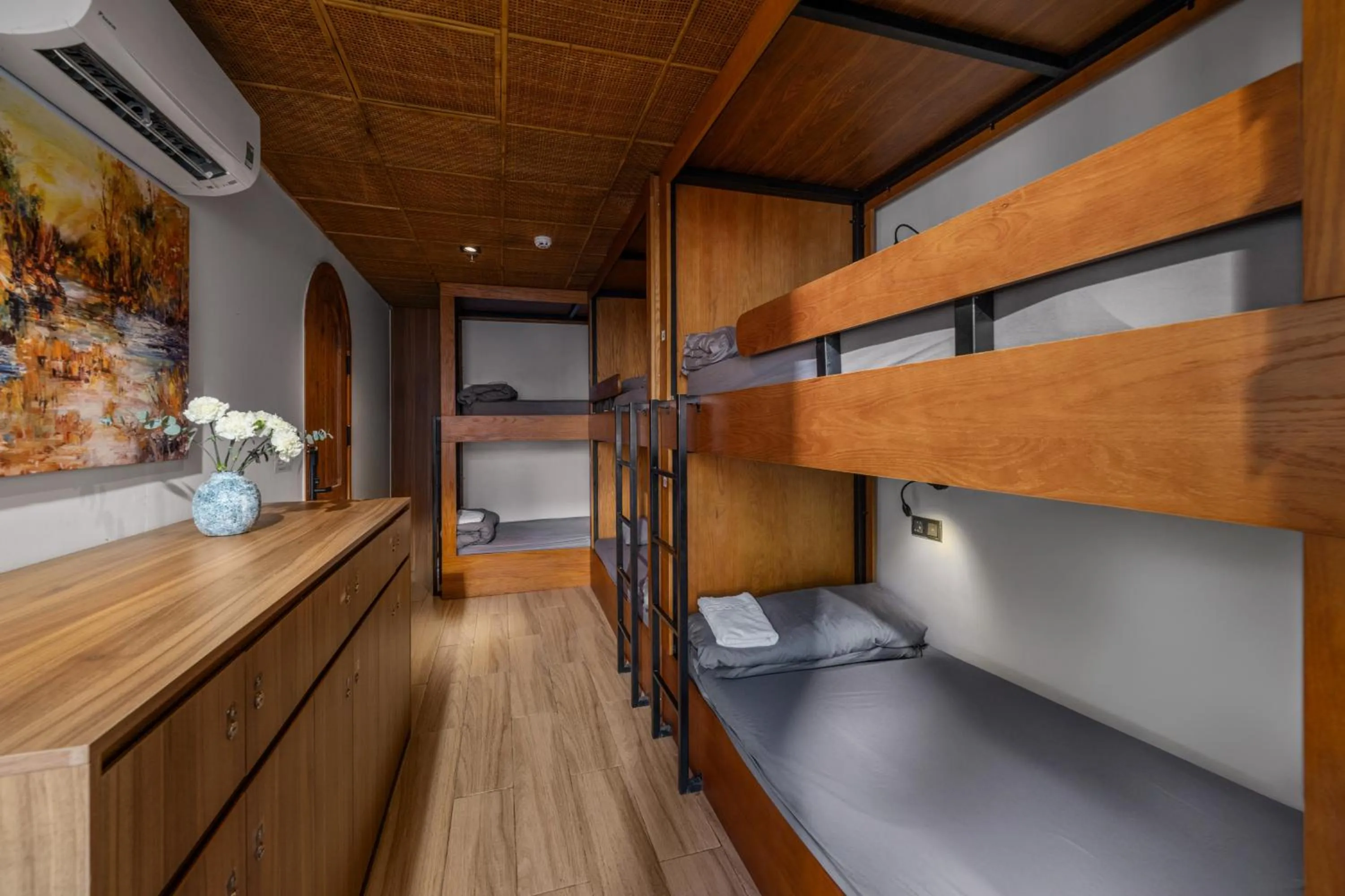 Bed in LUK Inn Hotel - An Thuong, Da Nang