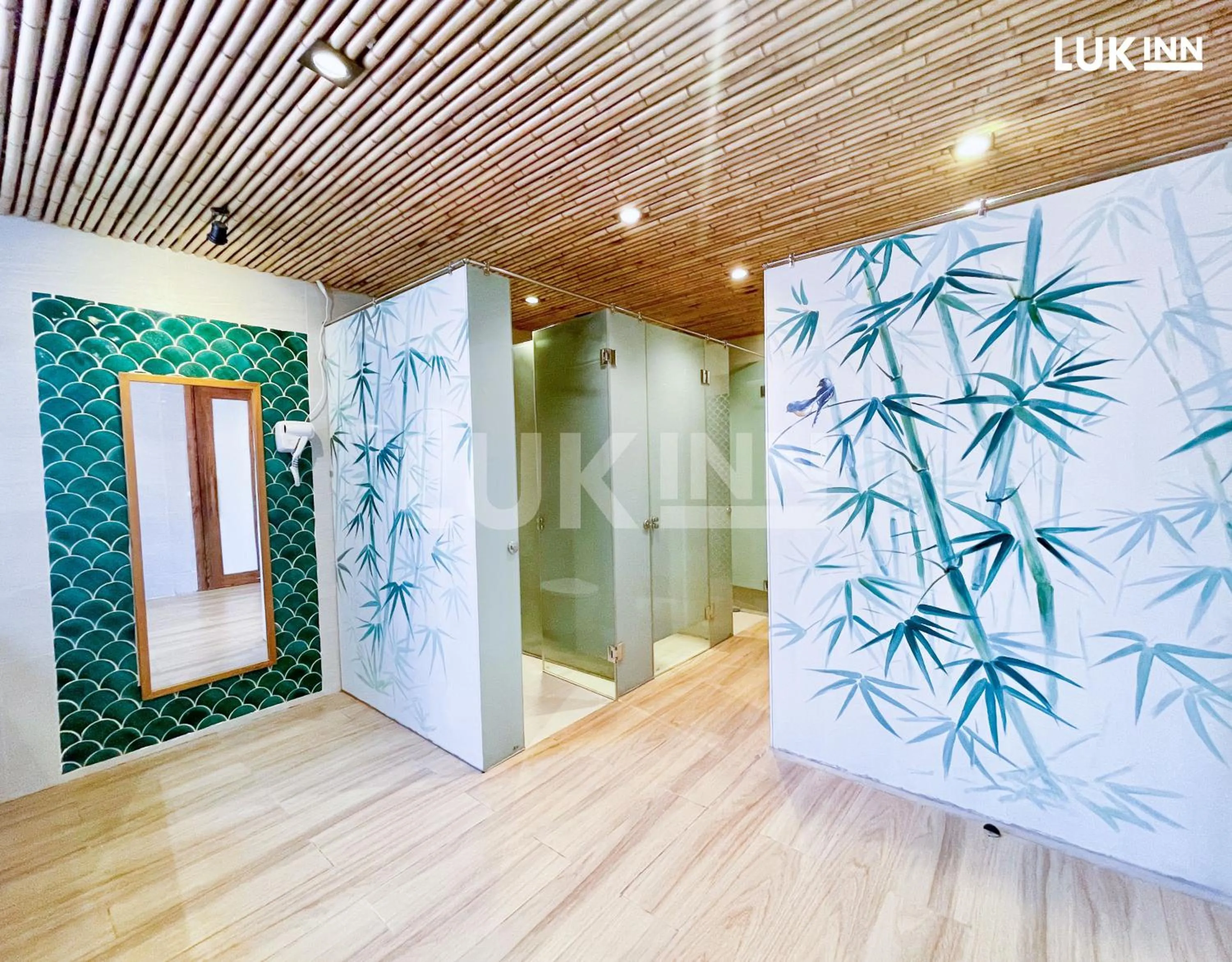 Shower in LUK Inn Hotel - An Thuong, Da Nang