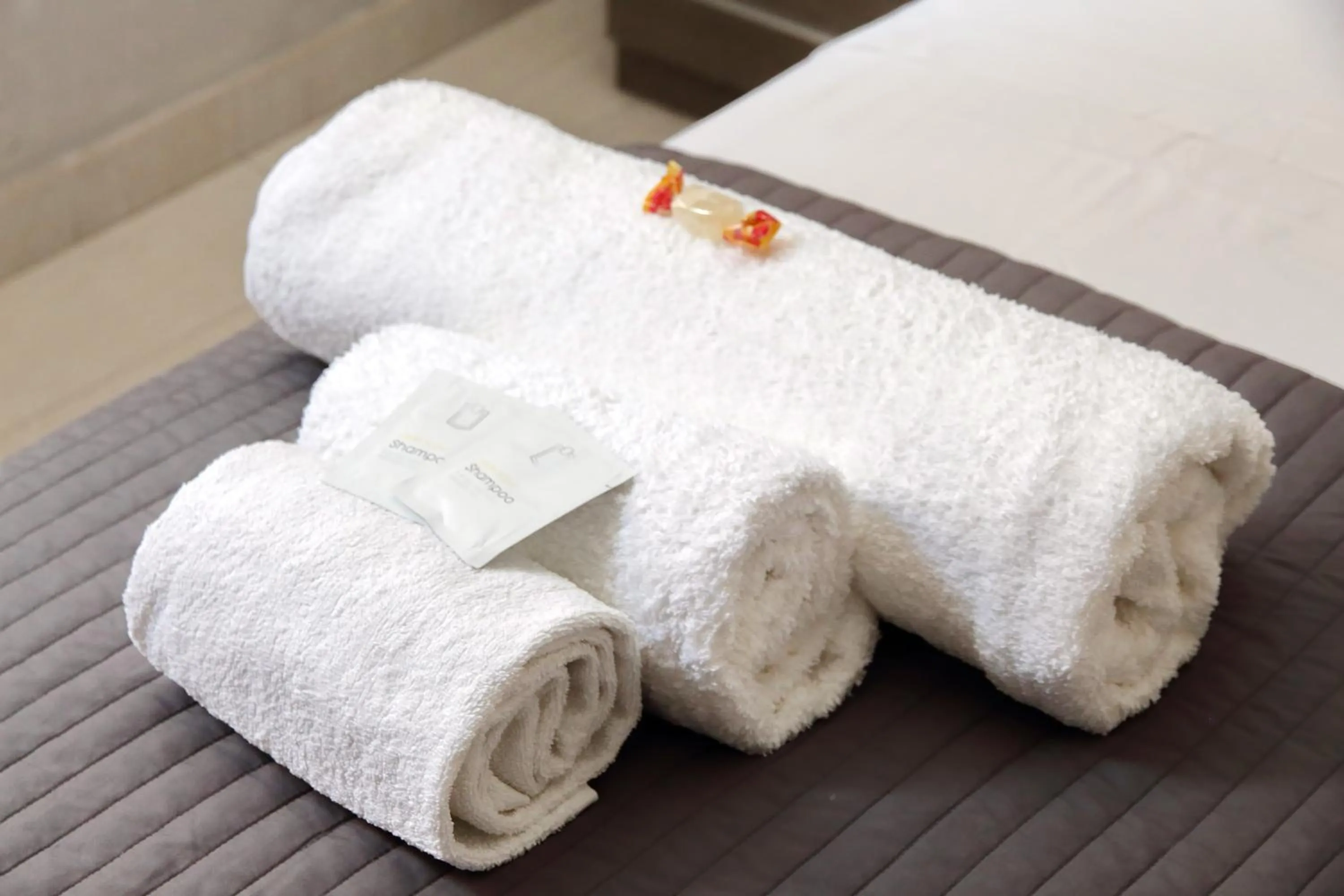 towels, Bed in Domus Gallo Guest House