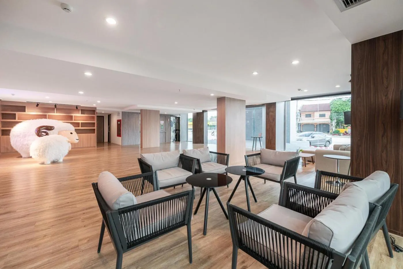 Lobby or reception in Kokotel Chiang Rai Airport Suites