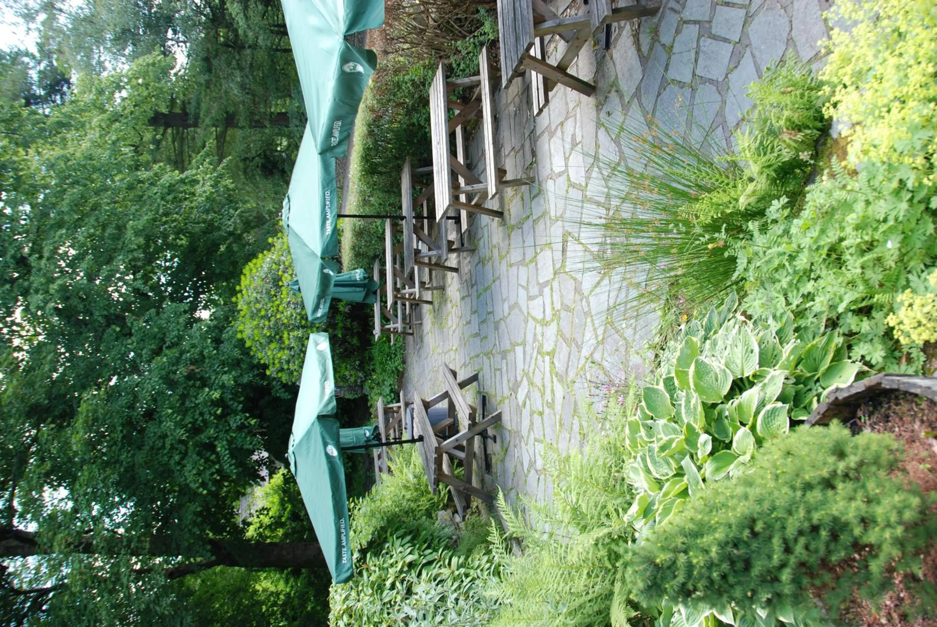 Garden in Badger Bar