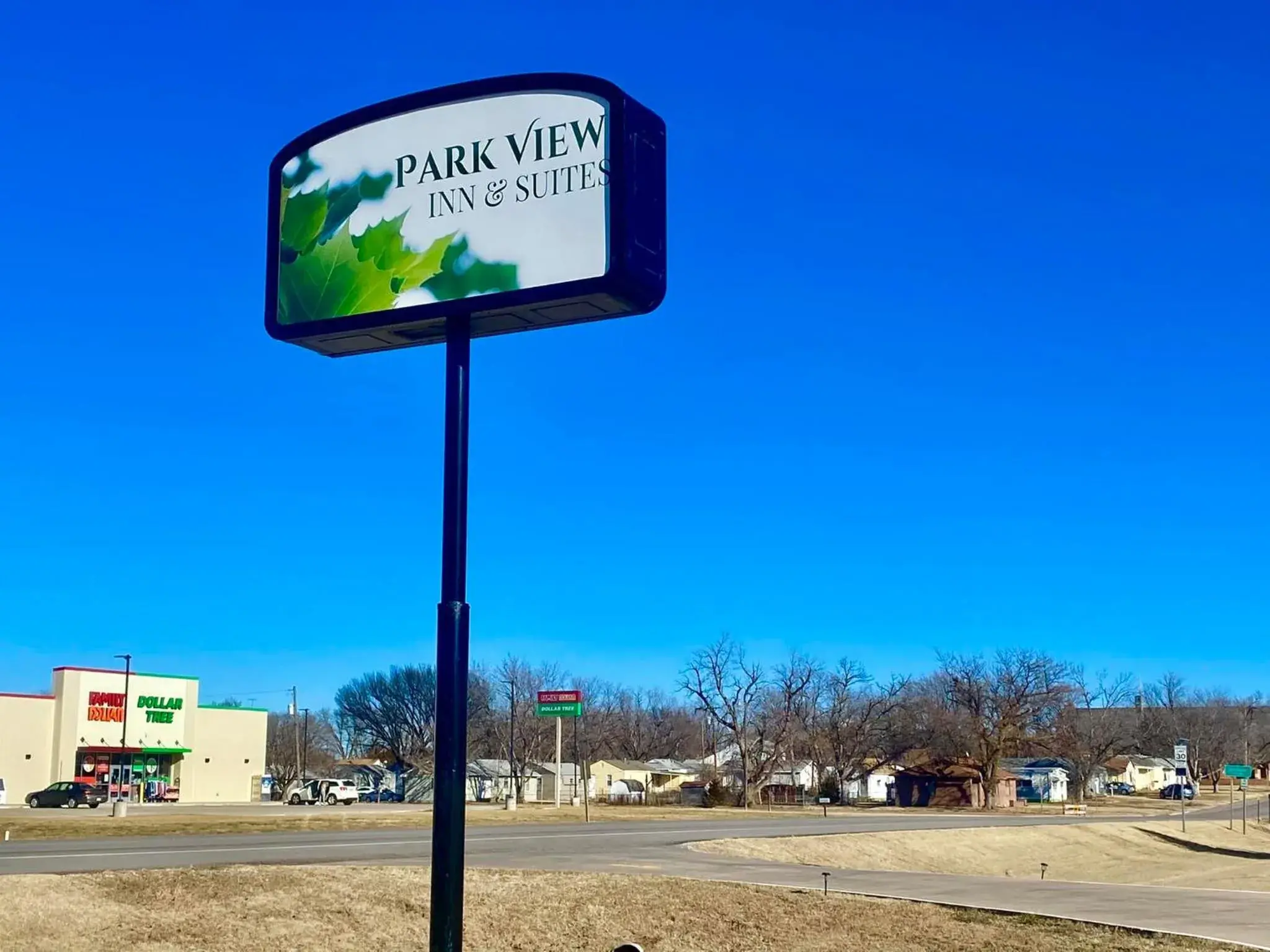 King Bed Accessible Non-Smoking - single occupancy in Park View Inn & Suites, Hoisington King Bed Accessible Non-Smoking - single occupancy in Park View Inn & Suites, Hoisington