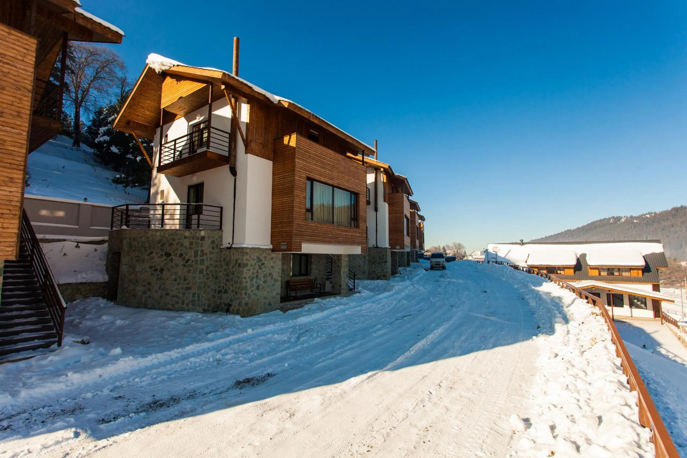 Area and facilities in Crystal Hill Resort