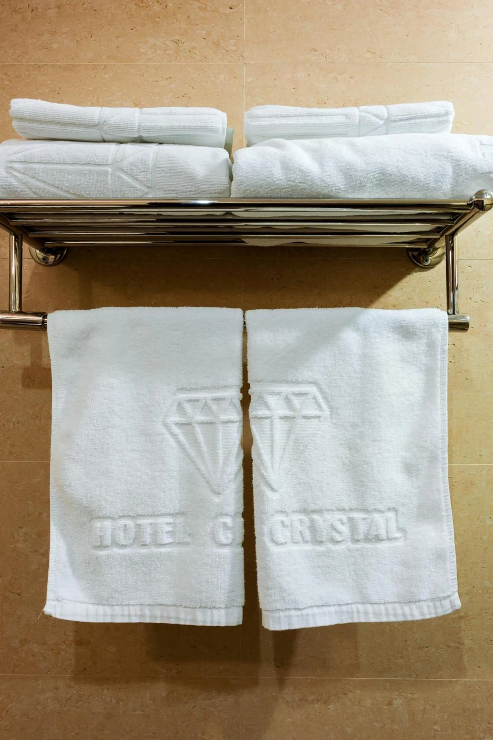 Bathroom, Bed in Crystal Hill Resort