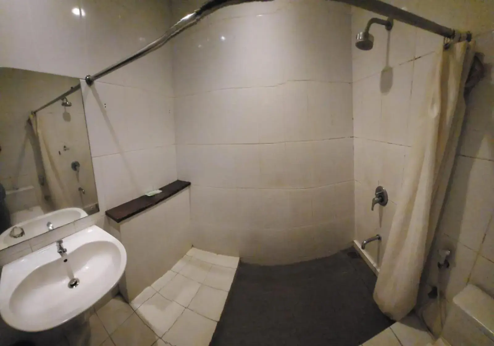 Bathroom in Summer Hills Hotel & Villas Bandung Bathroom in Summer Hills Hotel & Villas Bandung