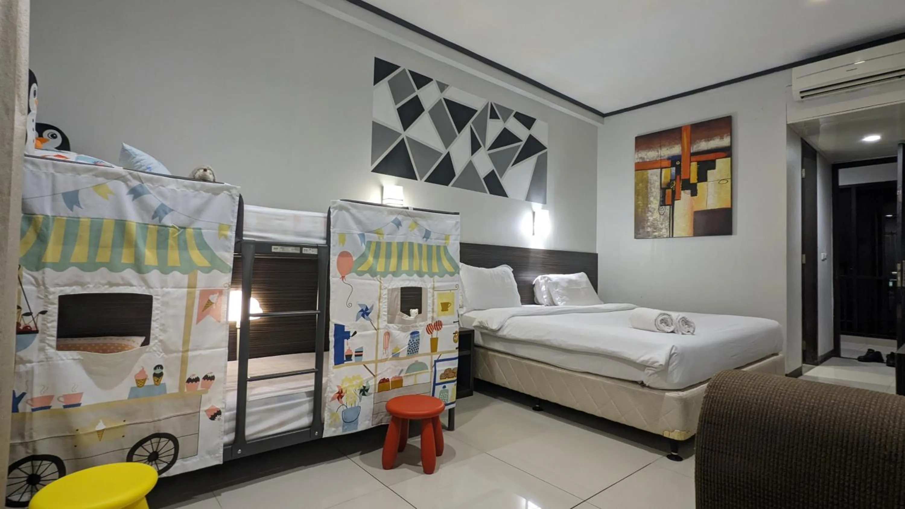 Bed in Summer Hills Hotel & Villas Bandung