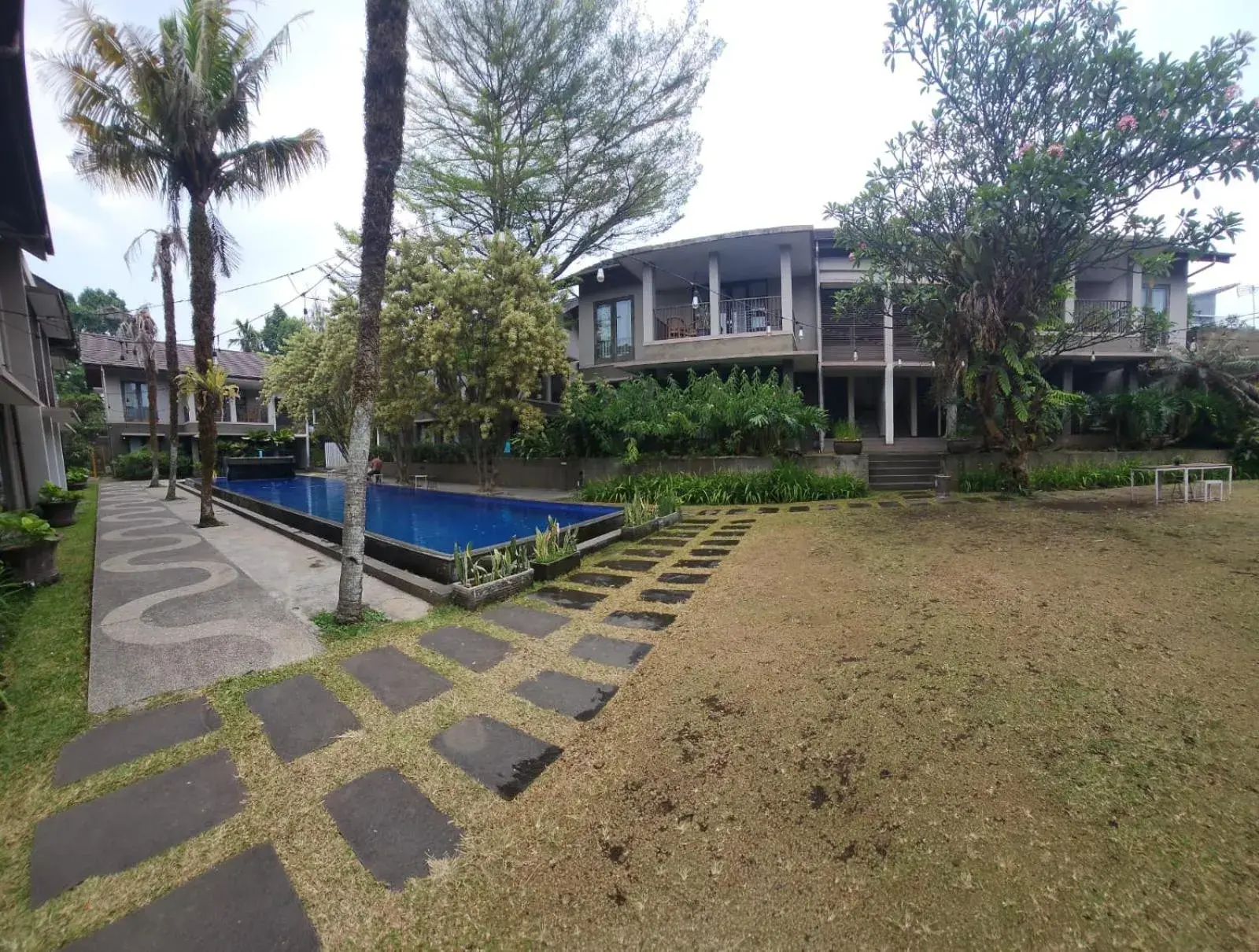 Property building in Summer Hills Hotel & Villas Bandung Property building in Summer Hills Hotel & Villas Bandung