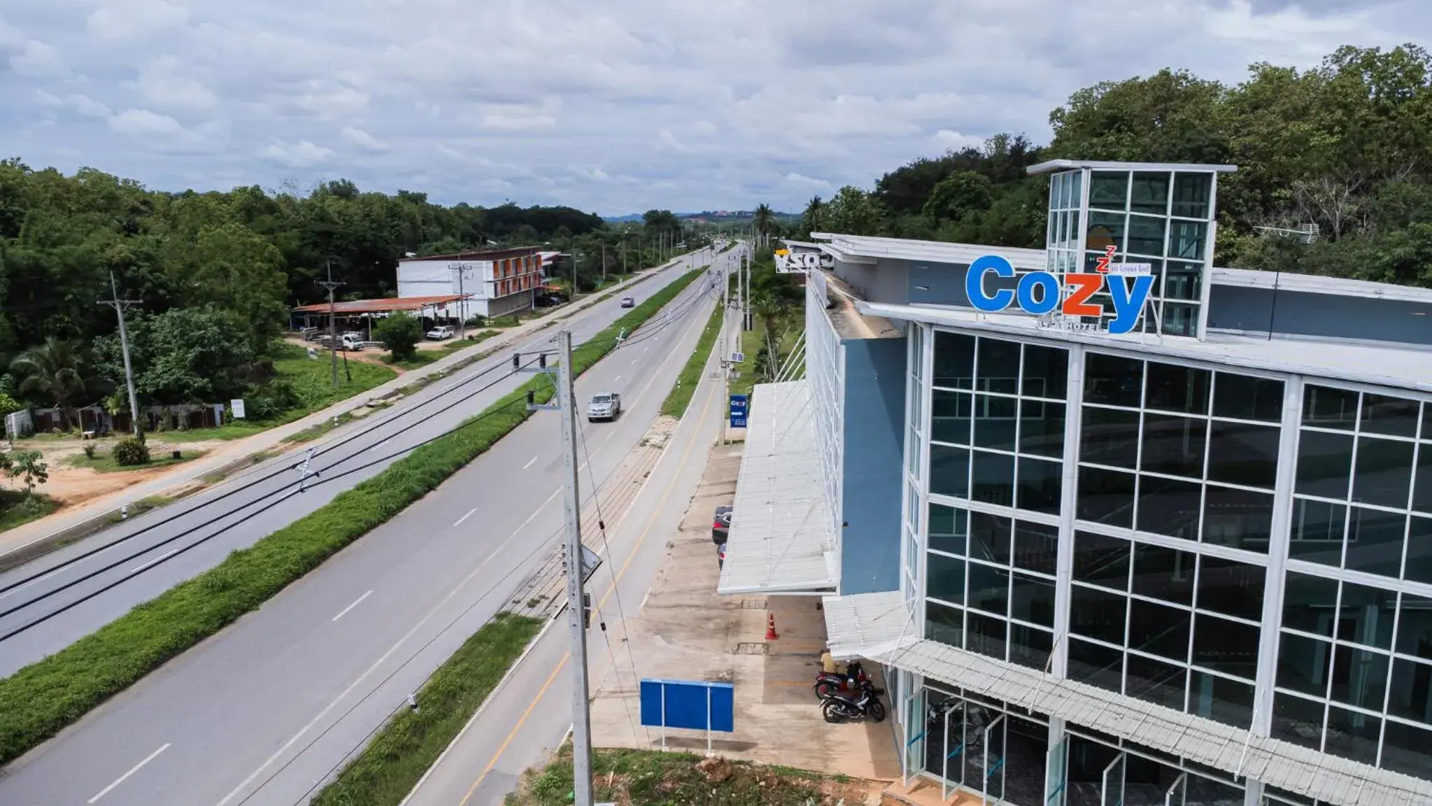 Bird's eye view in A Hotel Cozy Bird's eye view in A Hotel Cozy