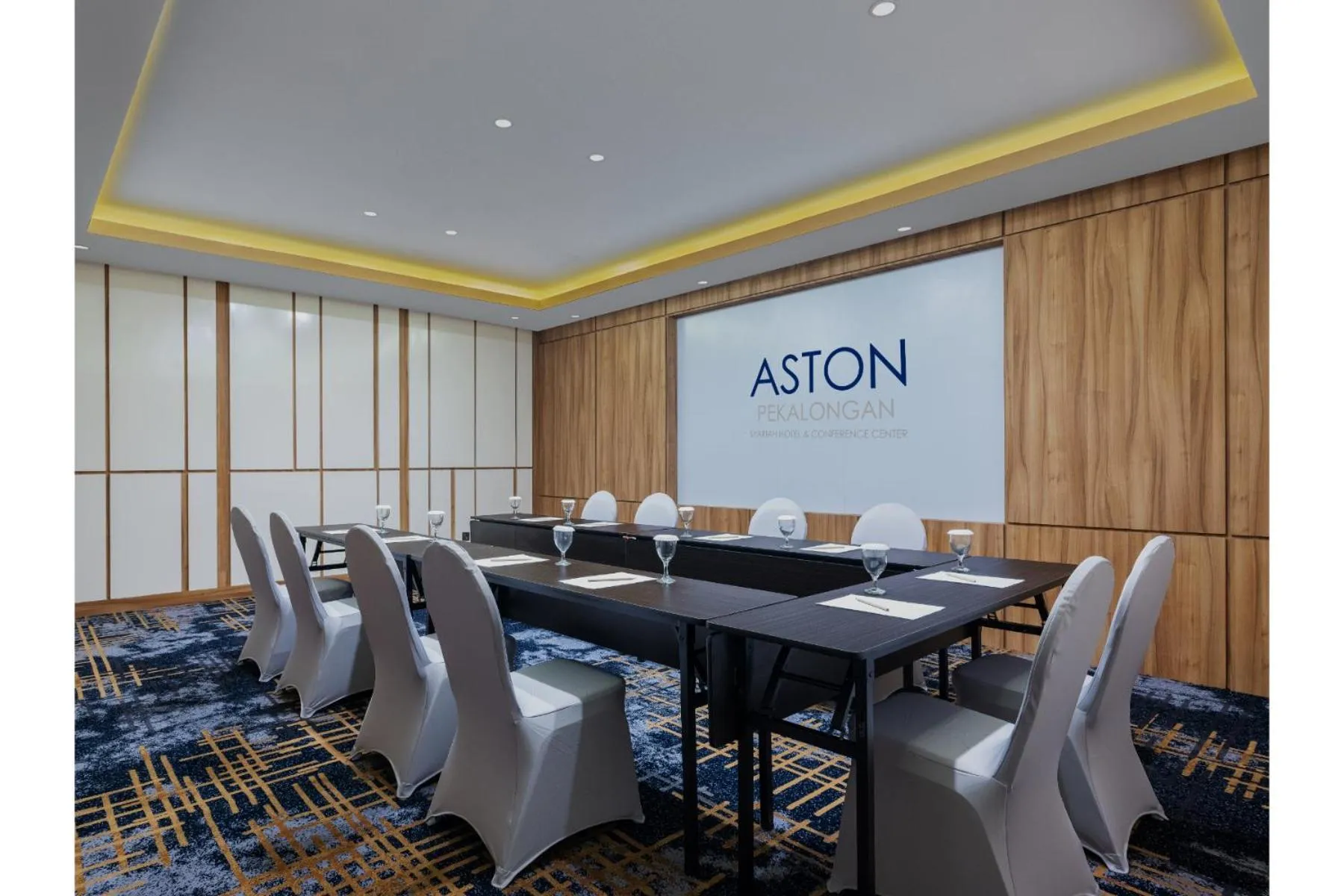 Meeting/conference room in Aston Pekalongan Syariah Hotel & Conference Center