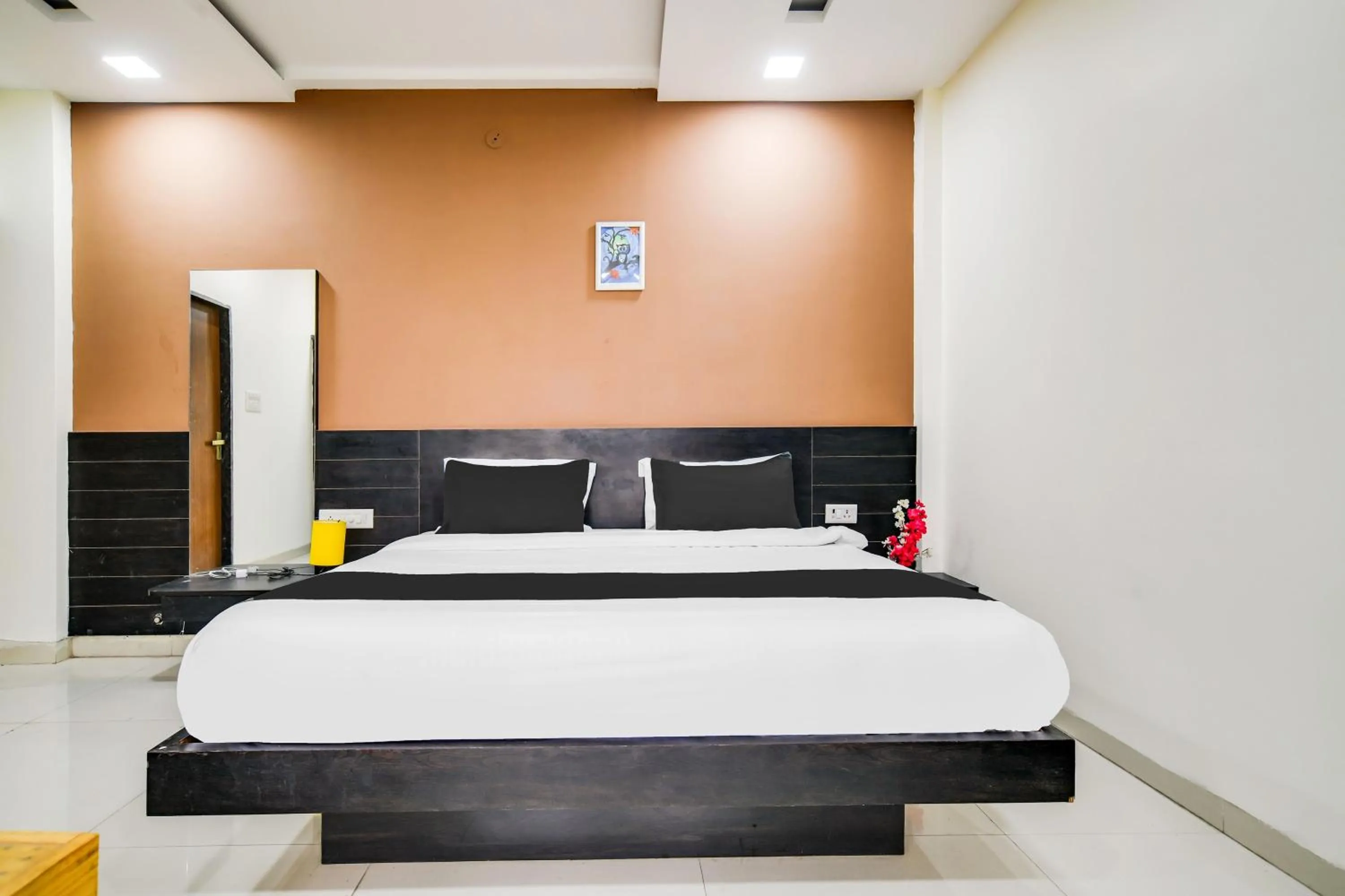 Bedroom, Bed in Super Collection O Indore Near Omax City 1