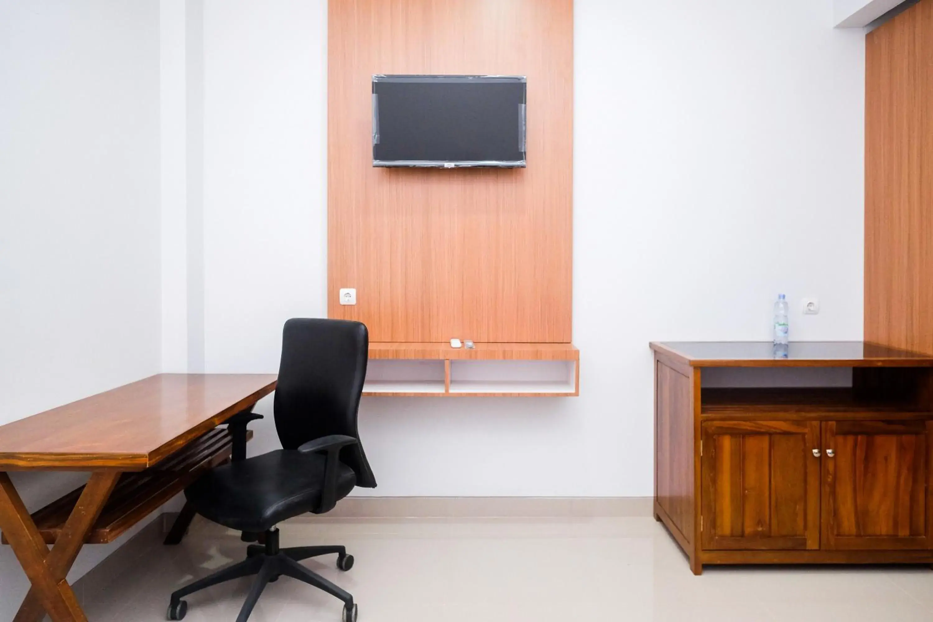 Bedroom in Urbanview Syariah Loji Arum Stasiun Klaten by RedDoorz Bedroom in Urbanview Syariah Loji Arum Stasiun Klaten by RedDoorz