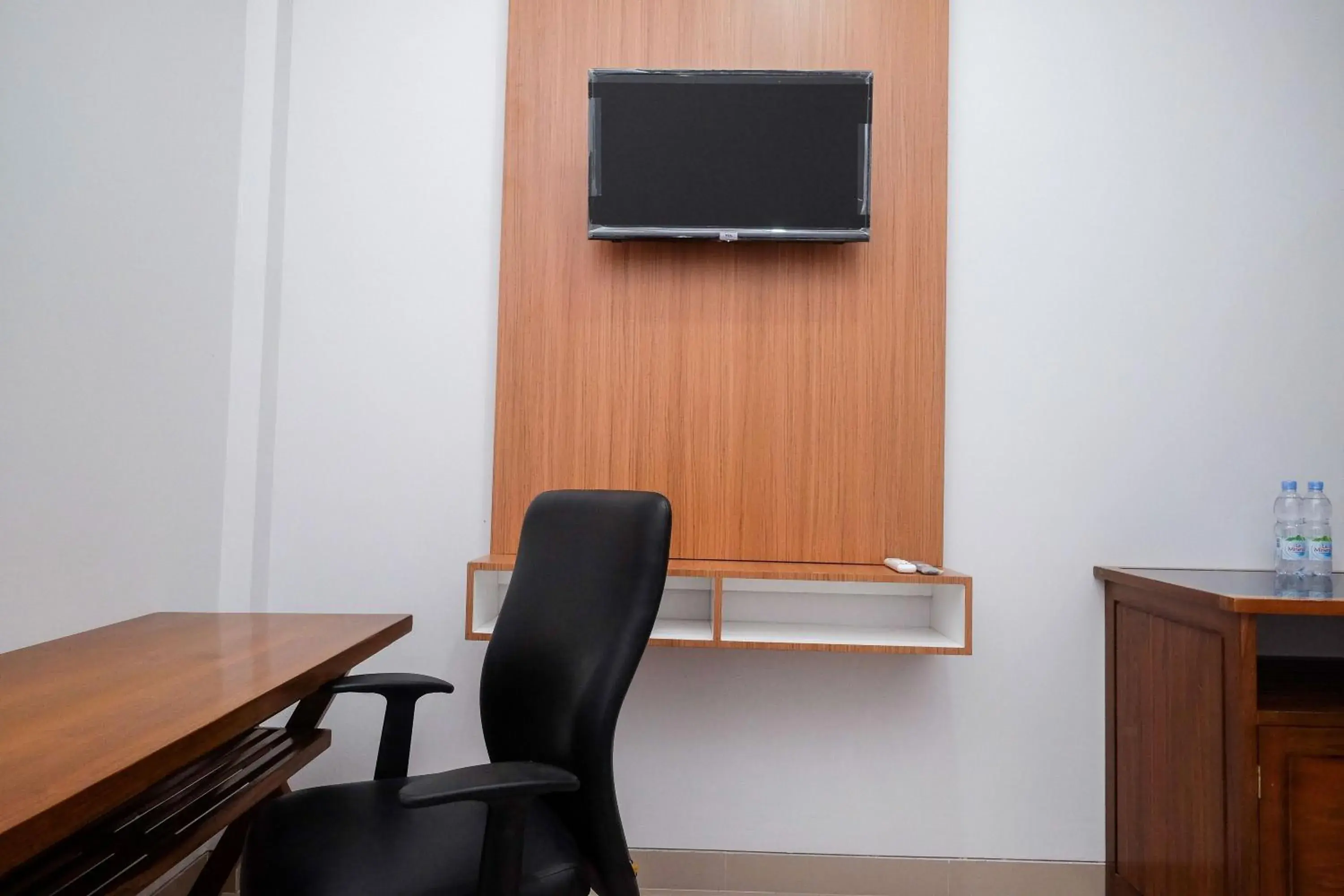 Bedroom in Urbanview Syariah Loji Arum Stasiun Klaten by RedDoorz Bedroom in Urbanview Syariah Loji Arum Stasiun Klaten by RedDoorz