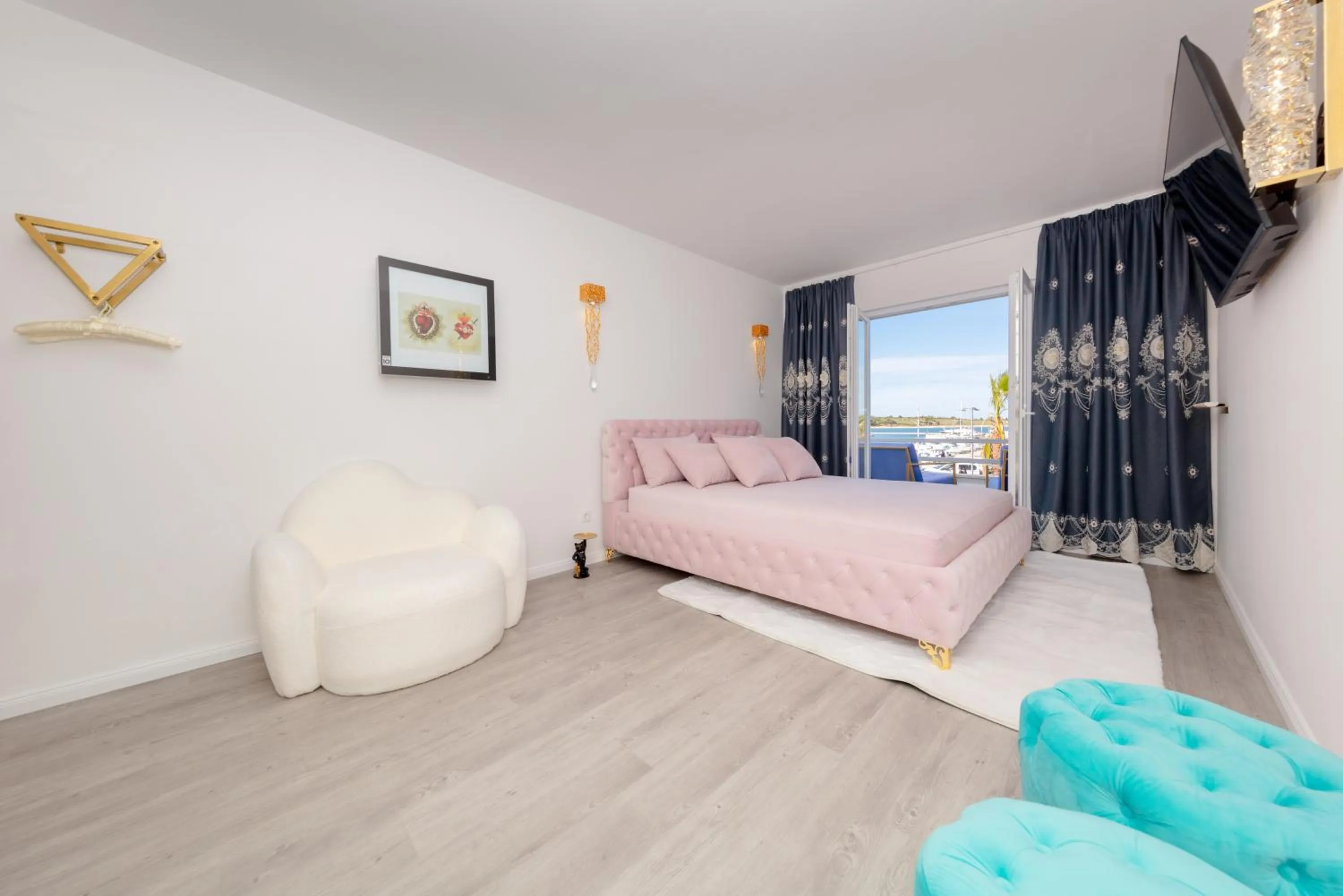 Photo of the whole room, Bed in Boutique Residence Sundays