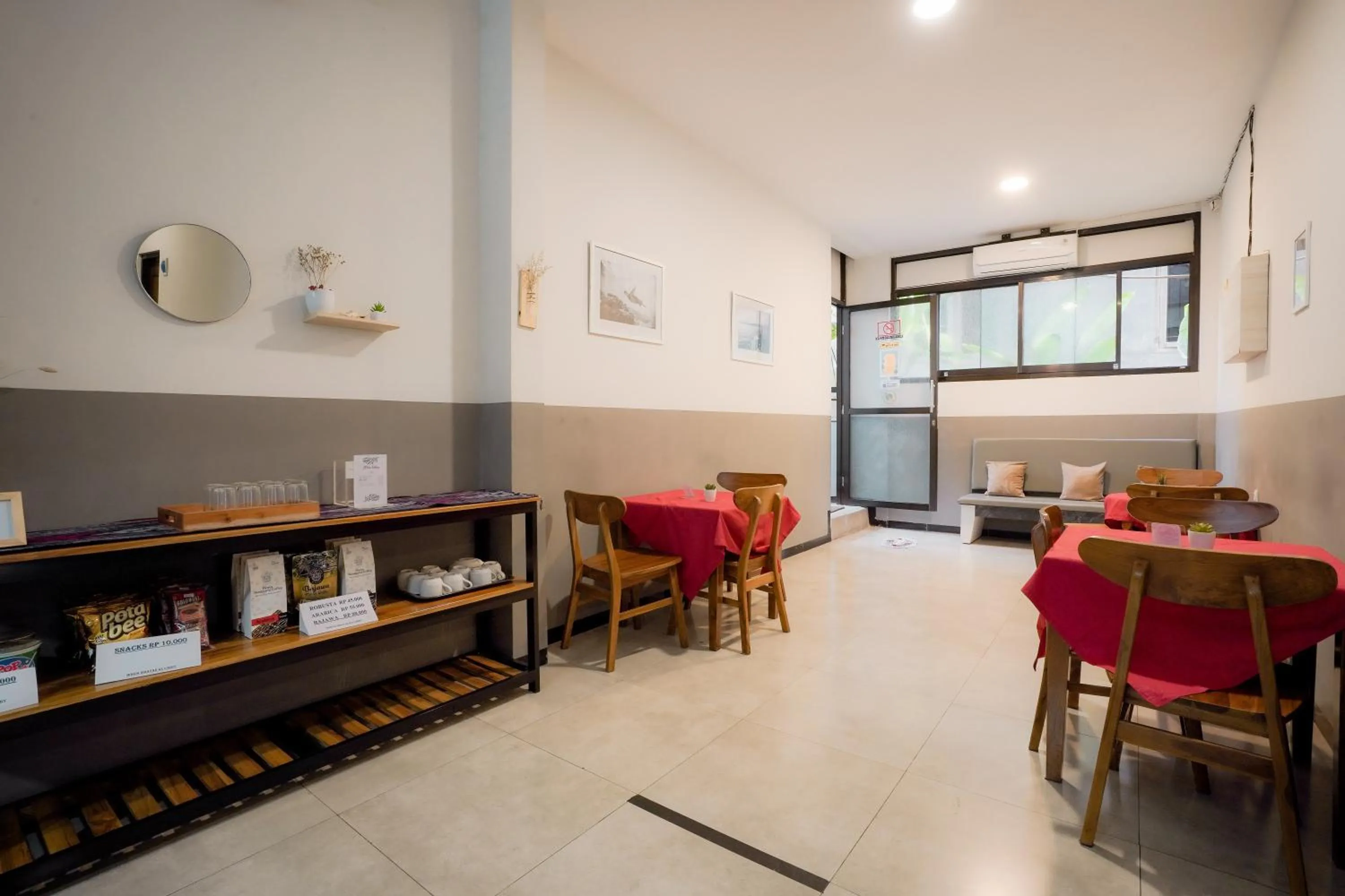 Living room in El Ora Hotel & Eatery Labuan Bajo