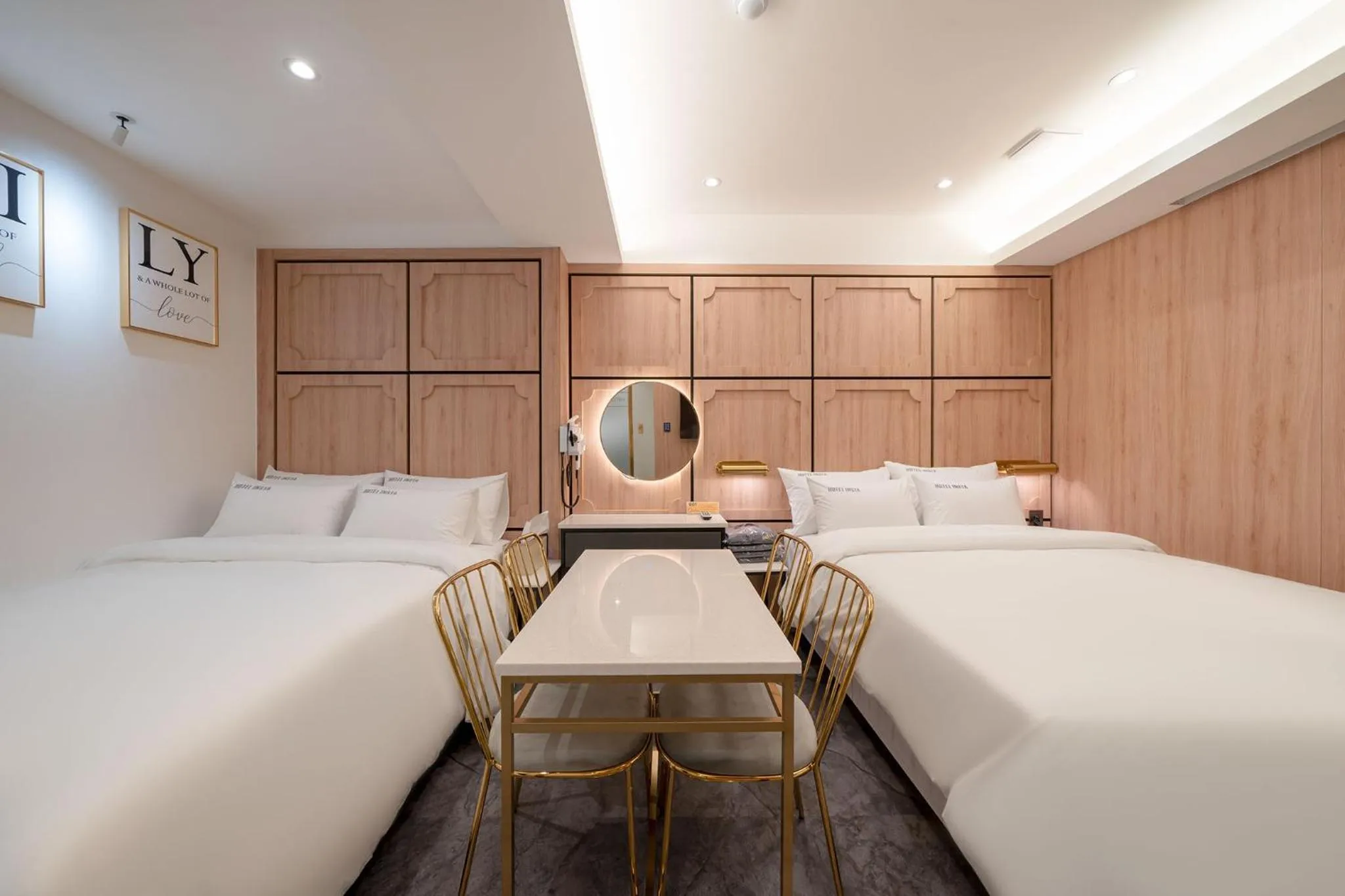 Bed in Suwon Hotel Insta