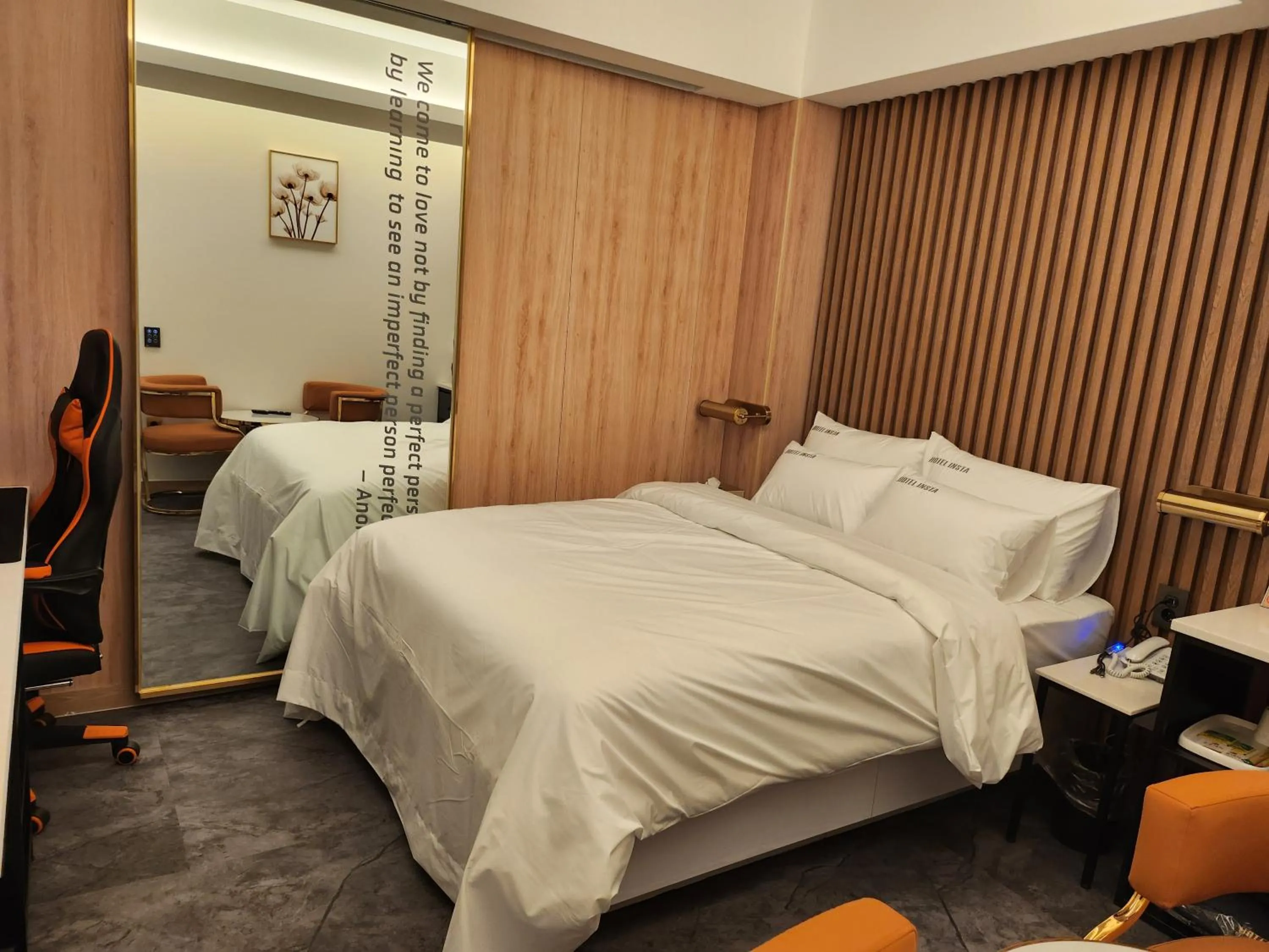 Bed in Suwon Hotel Insta