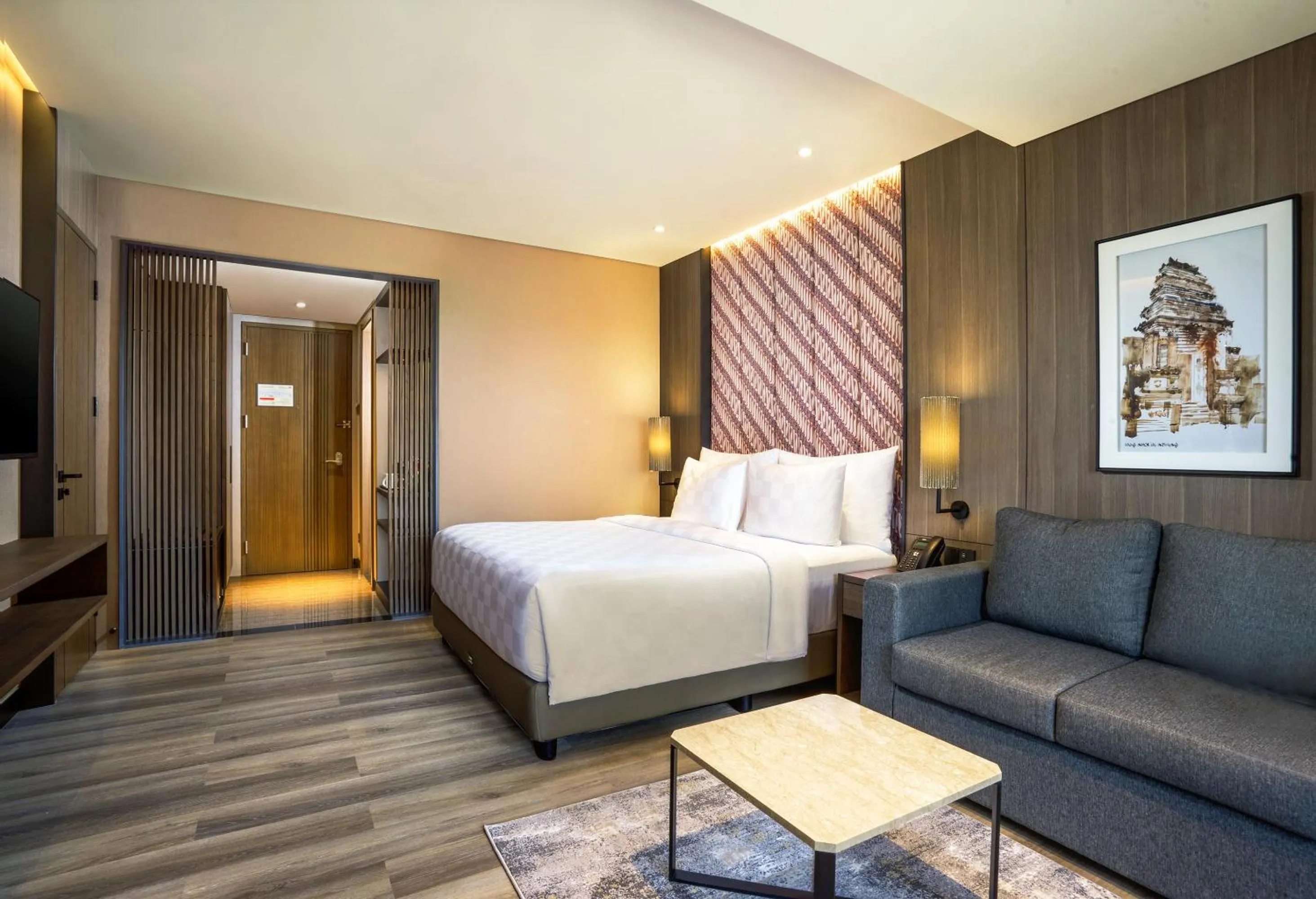 Bedroom, Bed in Swiss-Belhotel Airport Yogyakarta