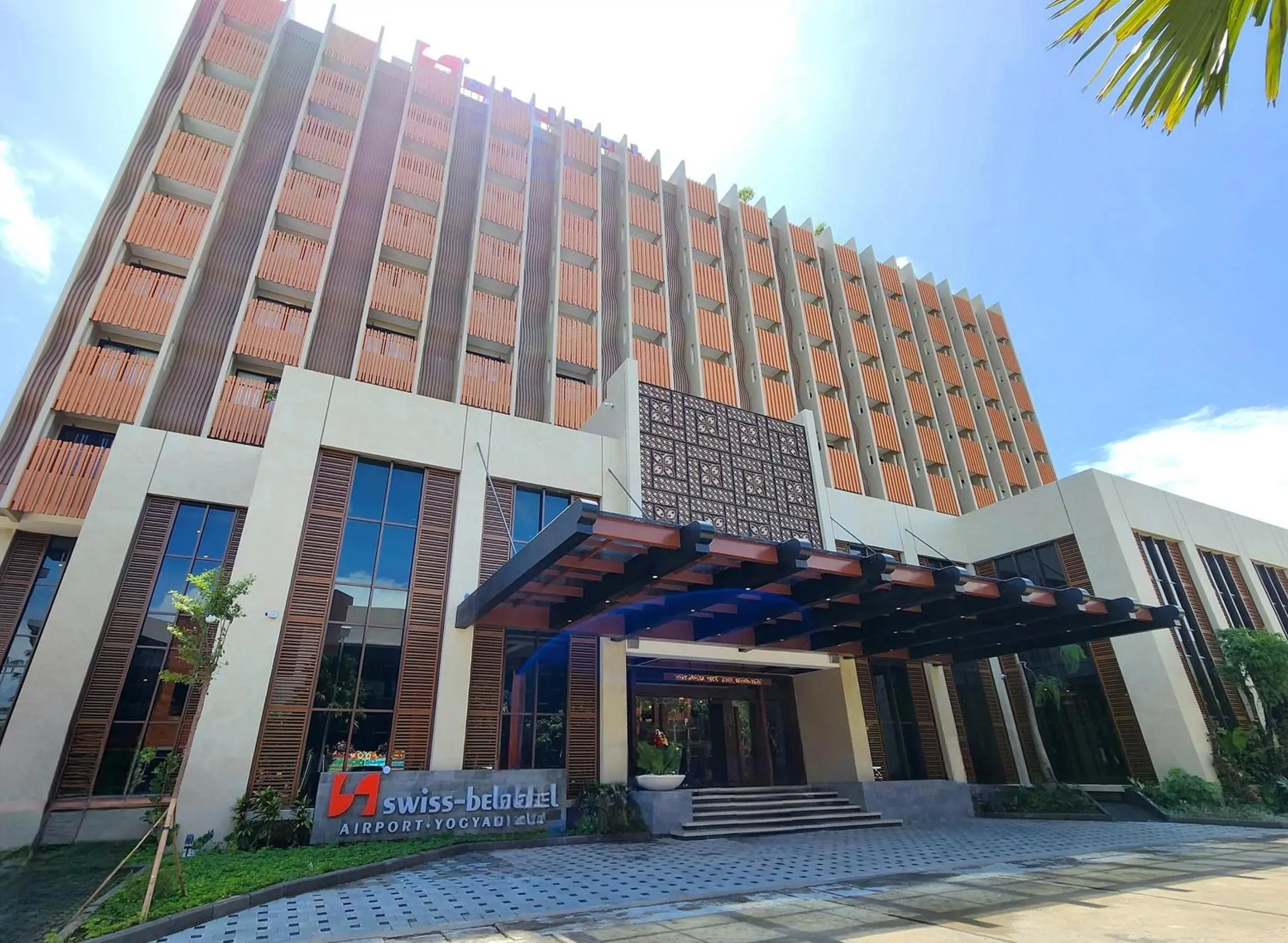 Property building in Swiss-Belhotel Airport Yogyakarta Property building in Swiss-Belhotel Airport Yogyakarta