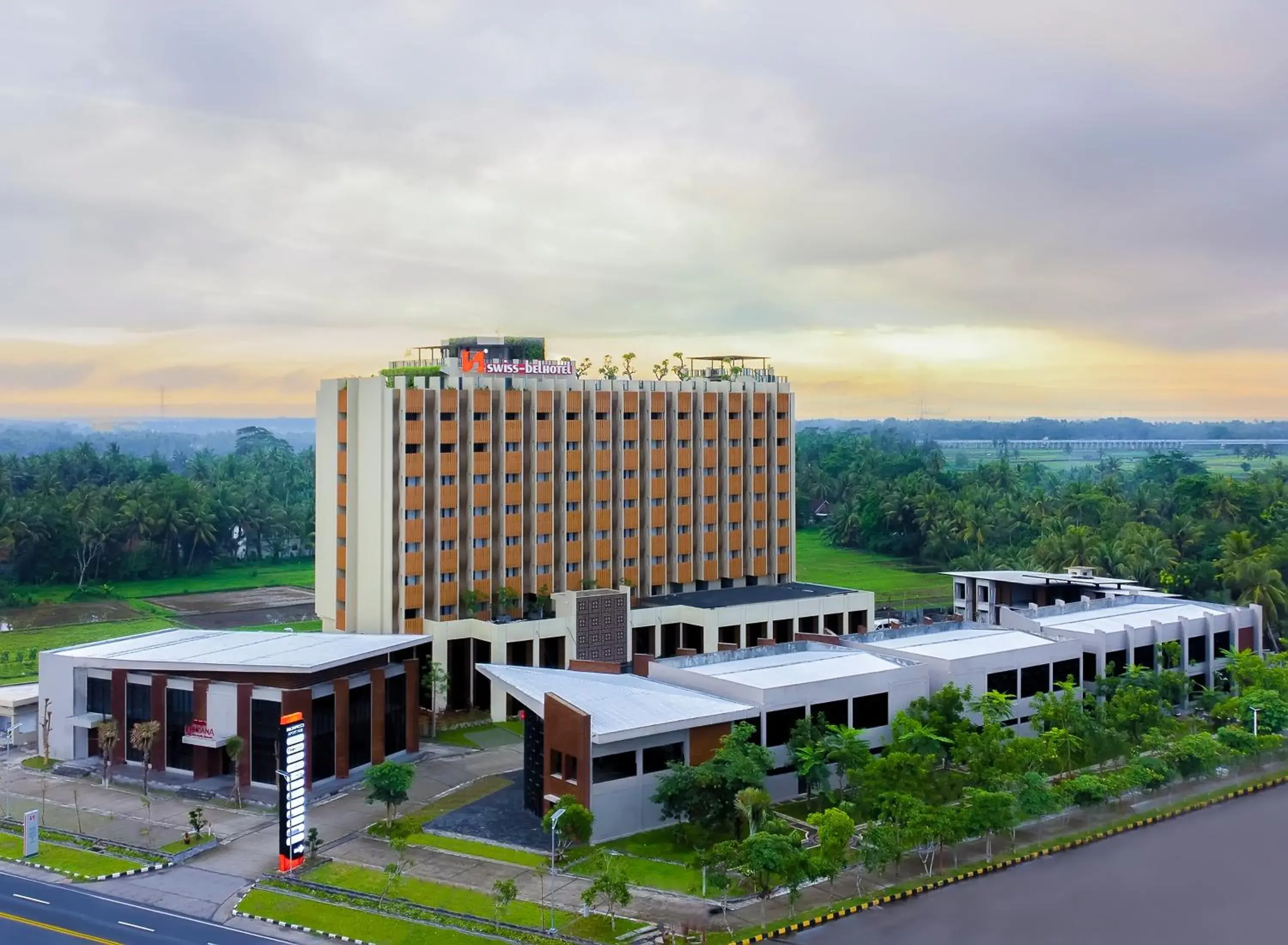 Swiss-Belhotel Airport Yogyakarta Swiss-Belhotel Airport Yogyakarta