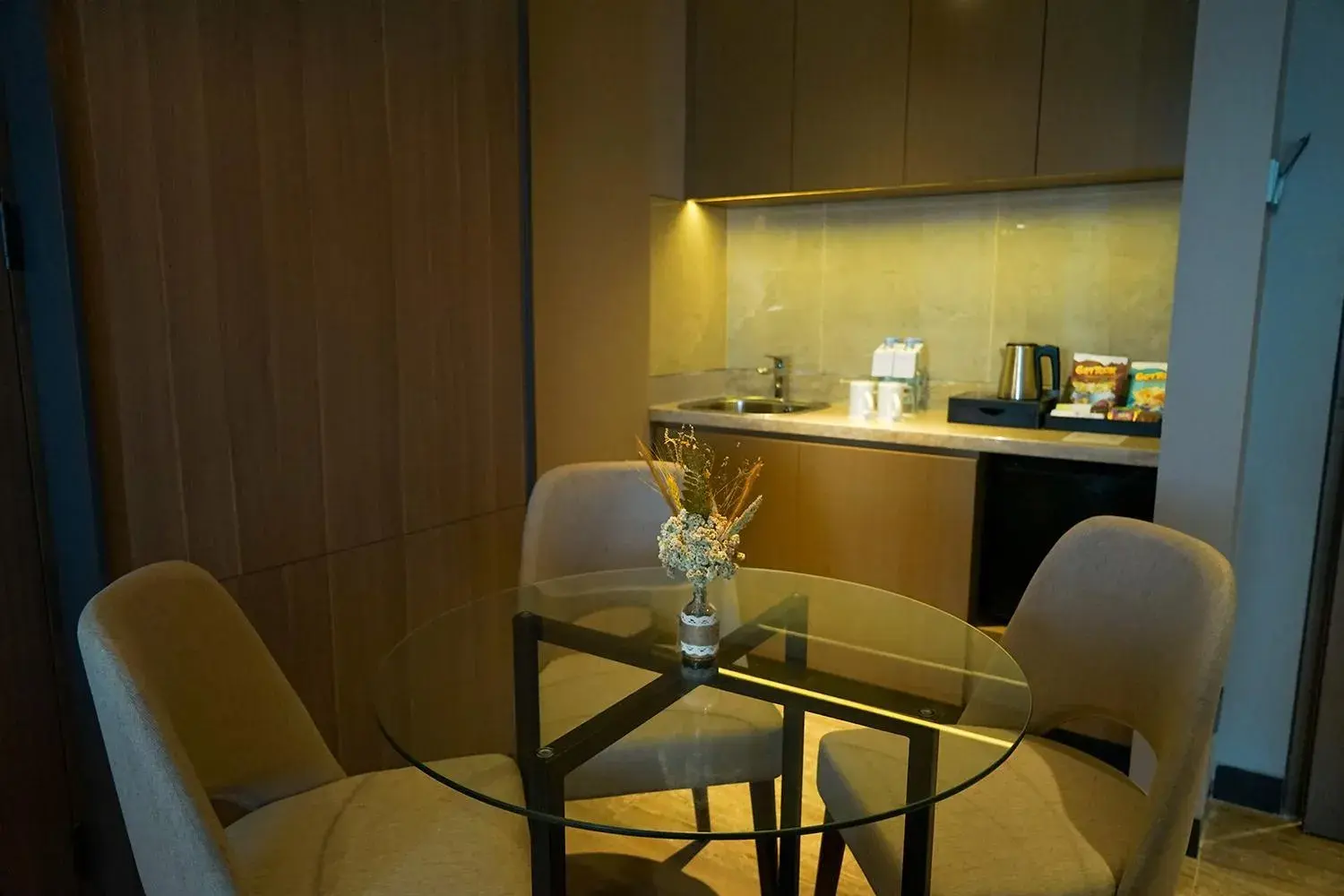 Suite in Swiss-Belhotel Airport Yogyakarta Suite in Swiss-Belhotel Airport Yogyakarta