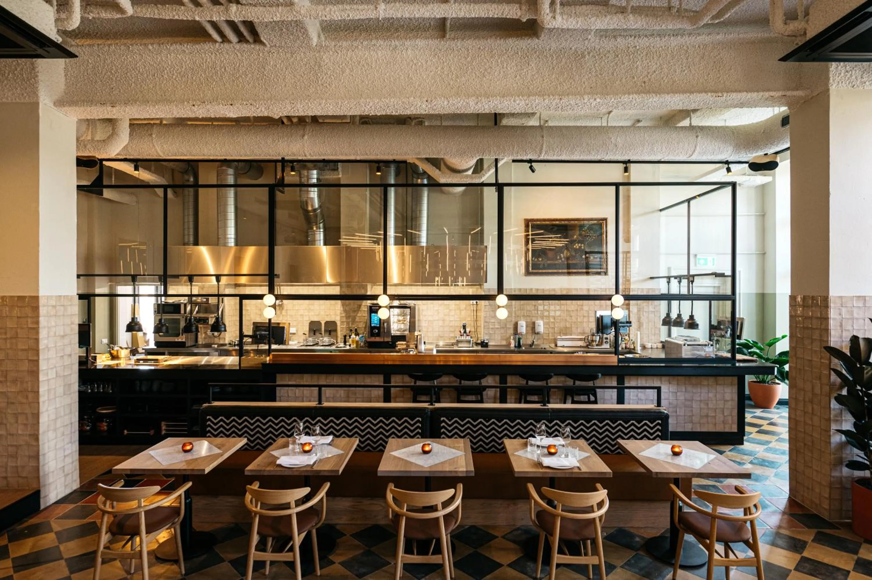 Restaurant/places to eat in Boutique Hotel Kint