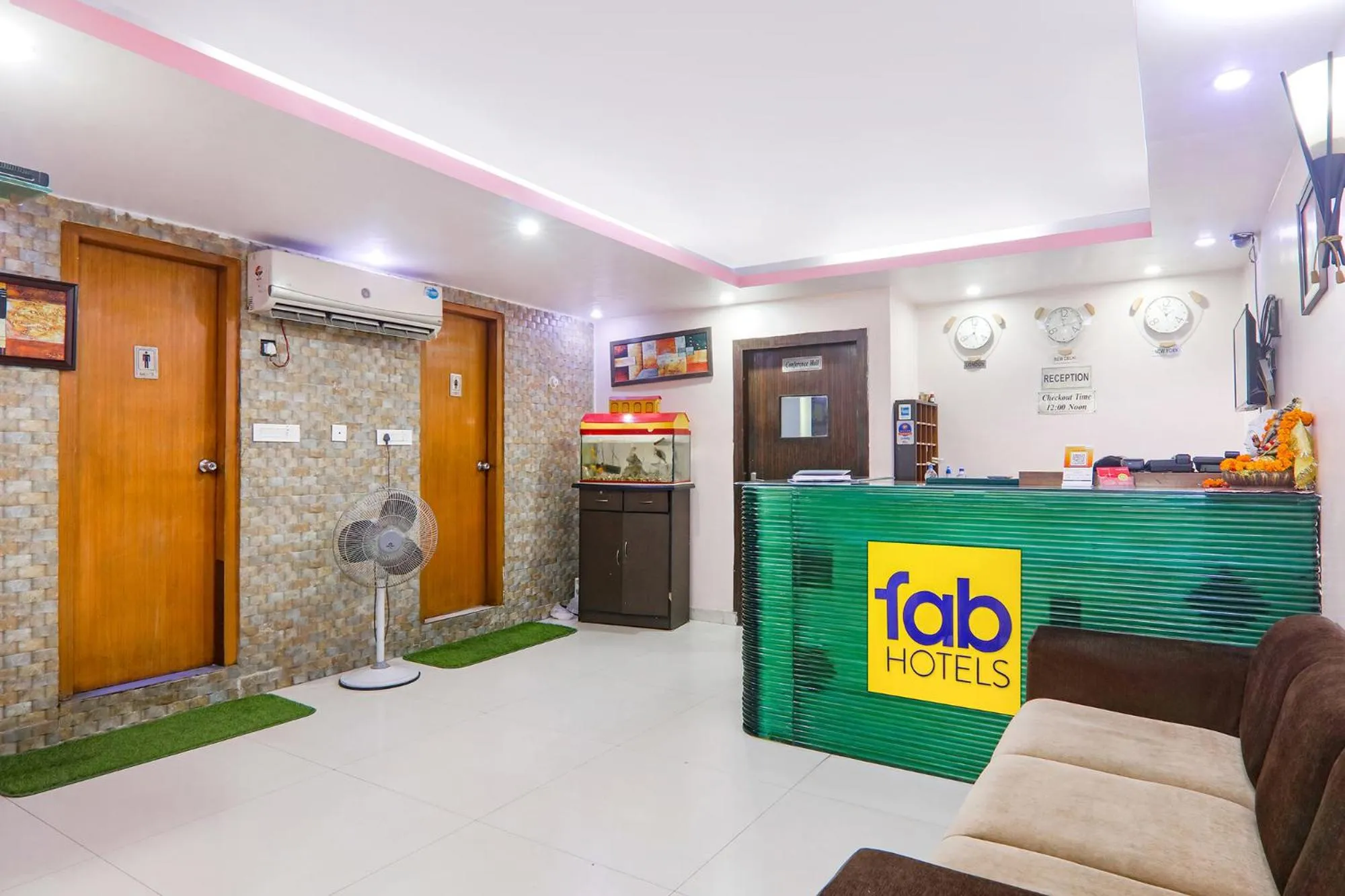 Lobby or reception in FabHotel Royal Ville