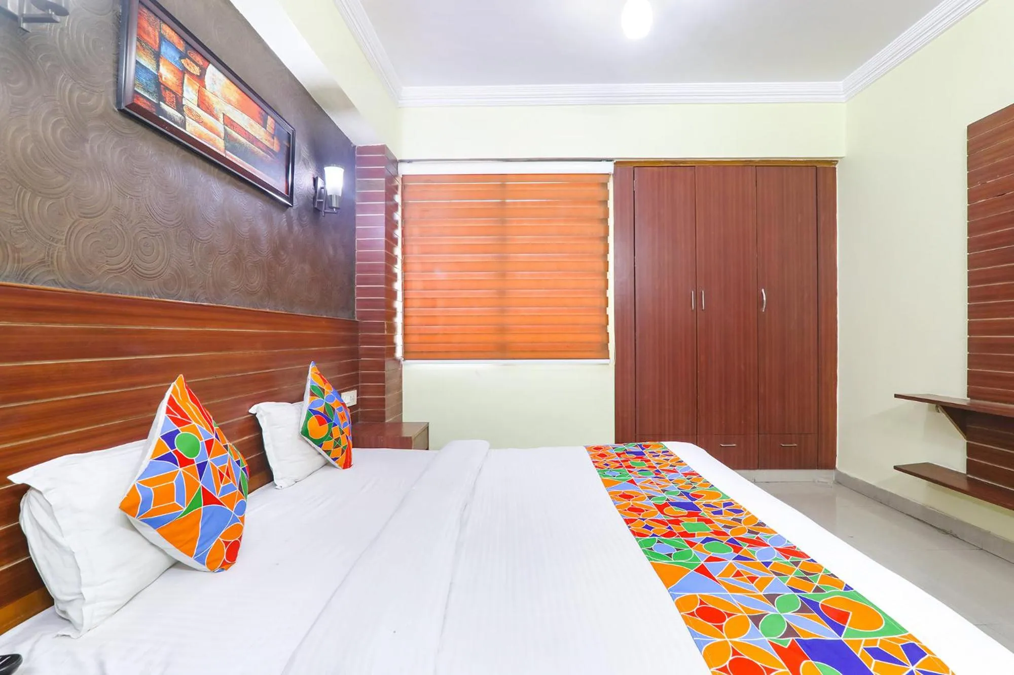 Bed in FabHotel Royal Ville