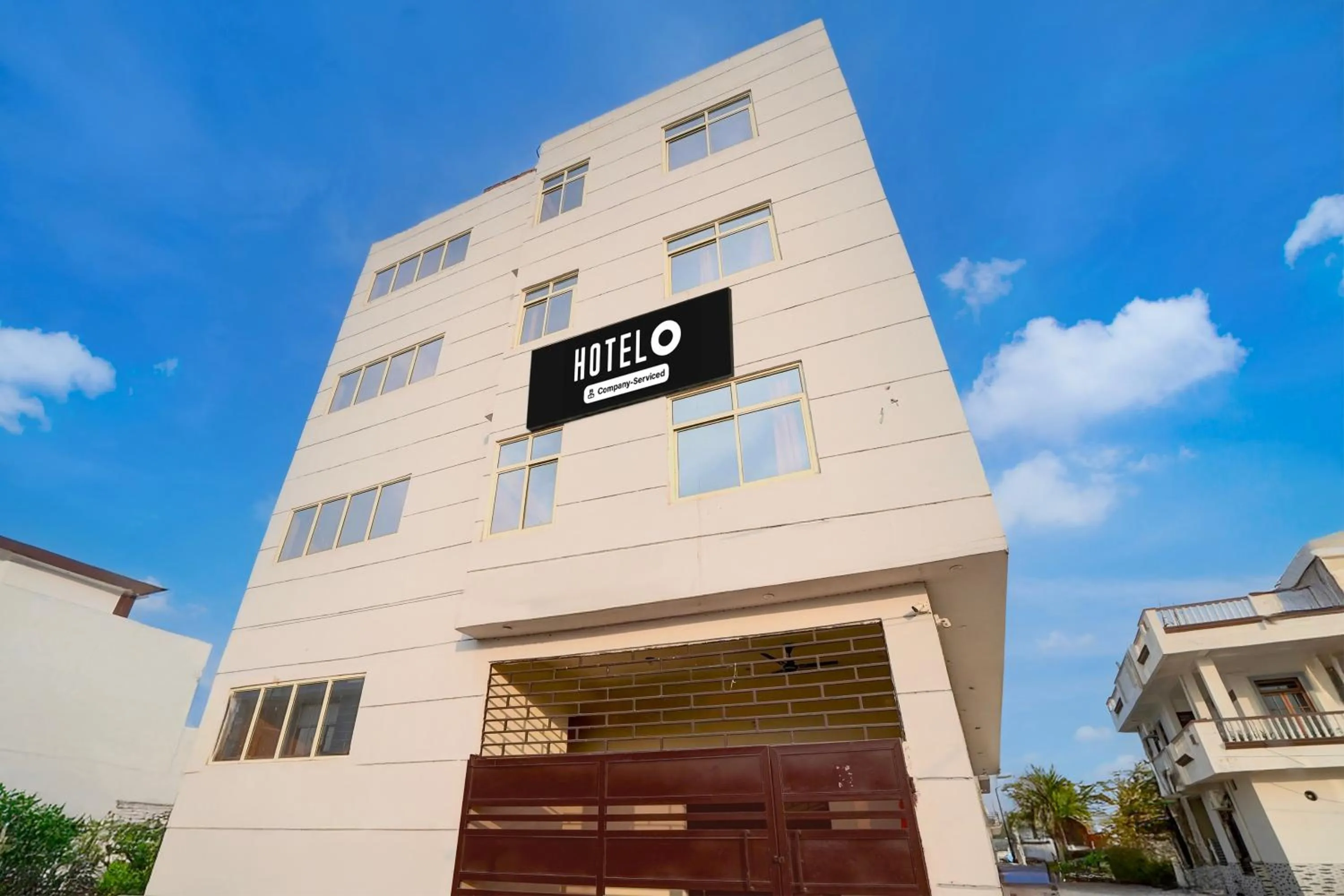 Facade/entrance in Hotel O Deva road Formerly Hotel Sunrise Inn