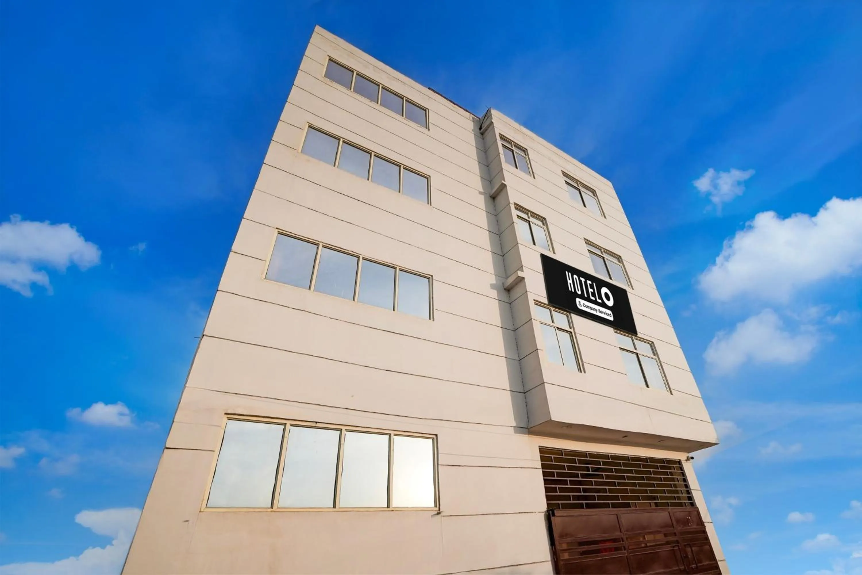 Facade/entrance in Hotel O Deva road Formerly Hotel Sunrise Inn