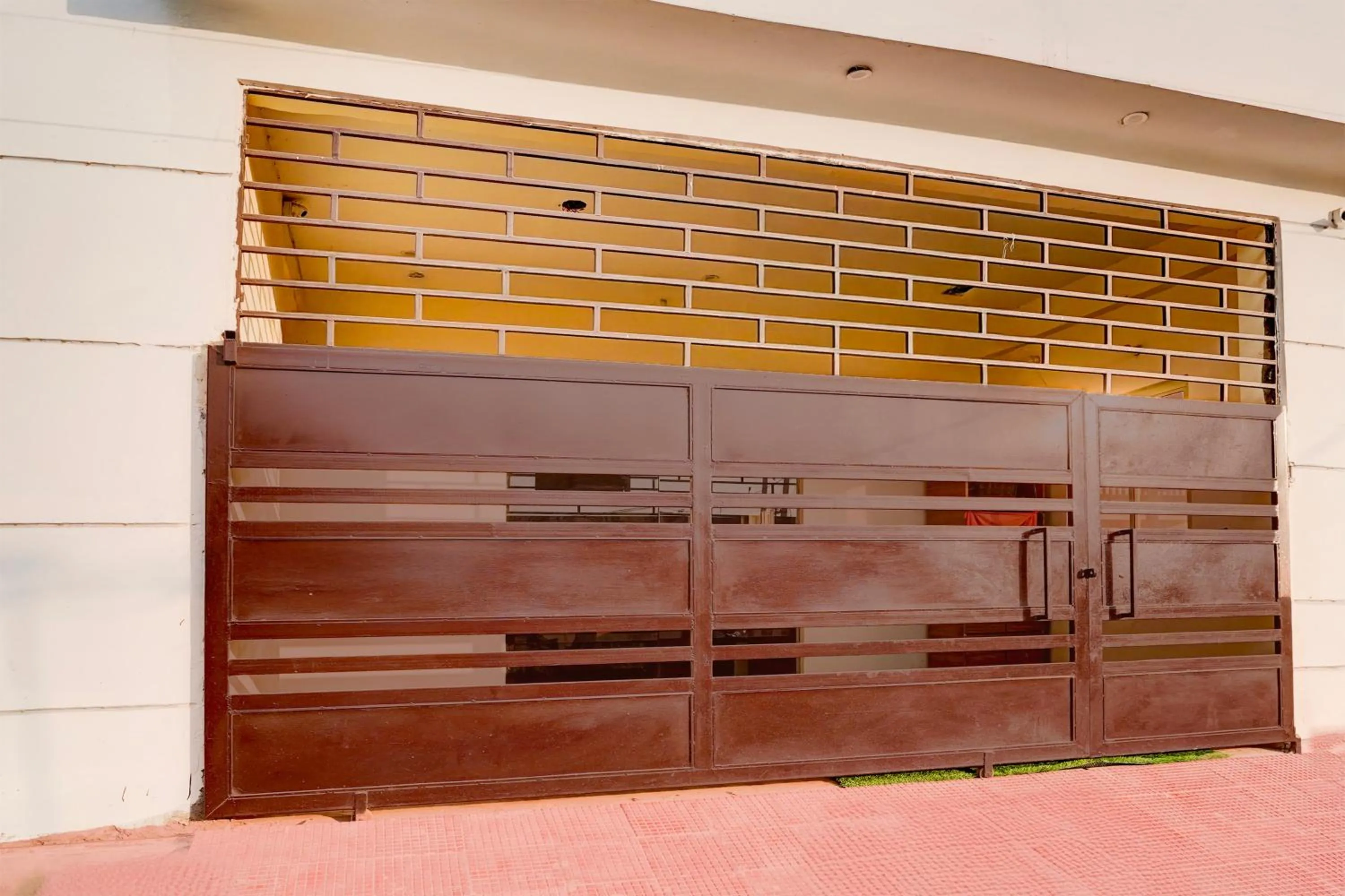 Facade/entrance in Hotel O Deva road Formerly Hotel Sunrise Inn