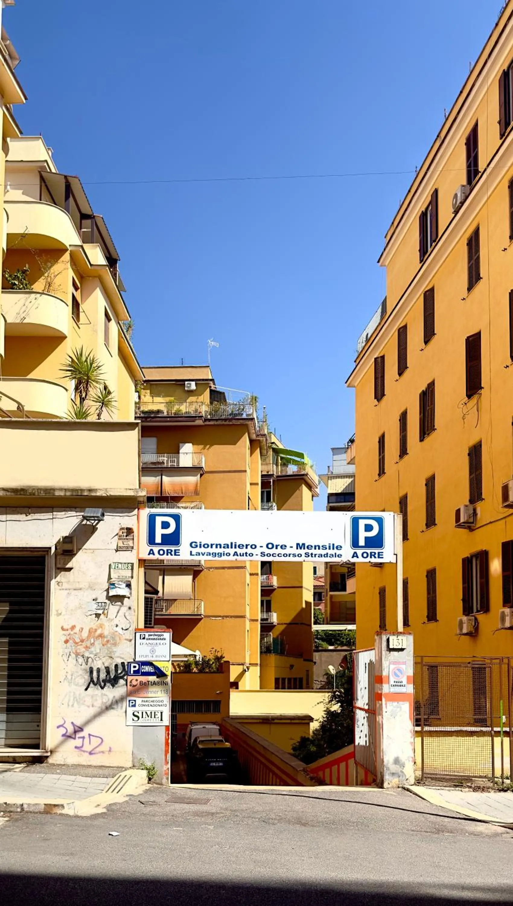 Neighbourhood in Trastevere Gianicolense casa con giardino