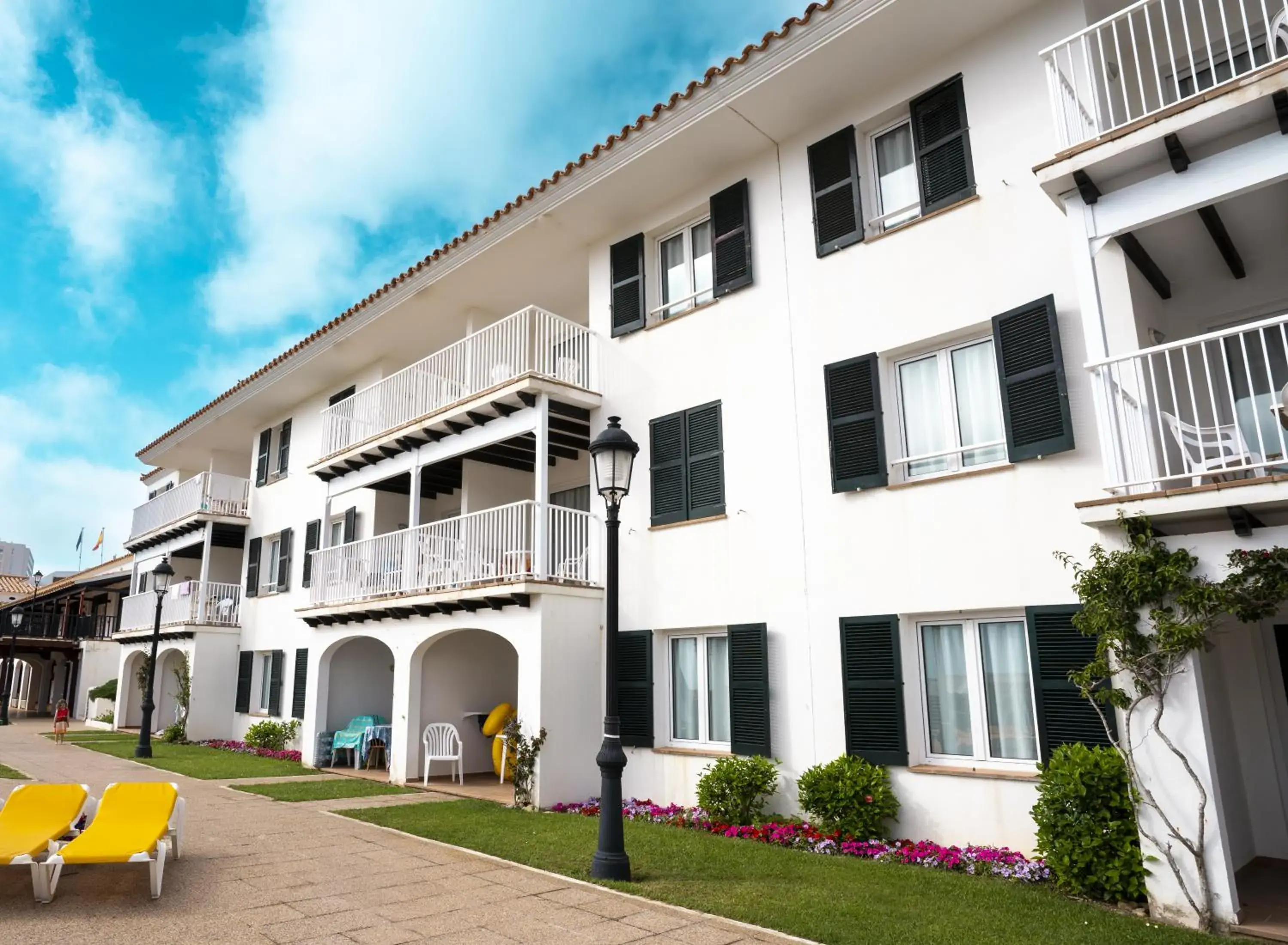 Facade/entrance in Seth Isla Paraiso Facade/entrance in Seth Isla Paraiso