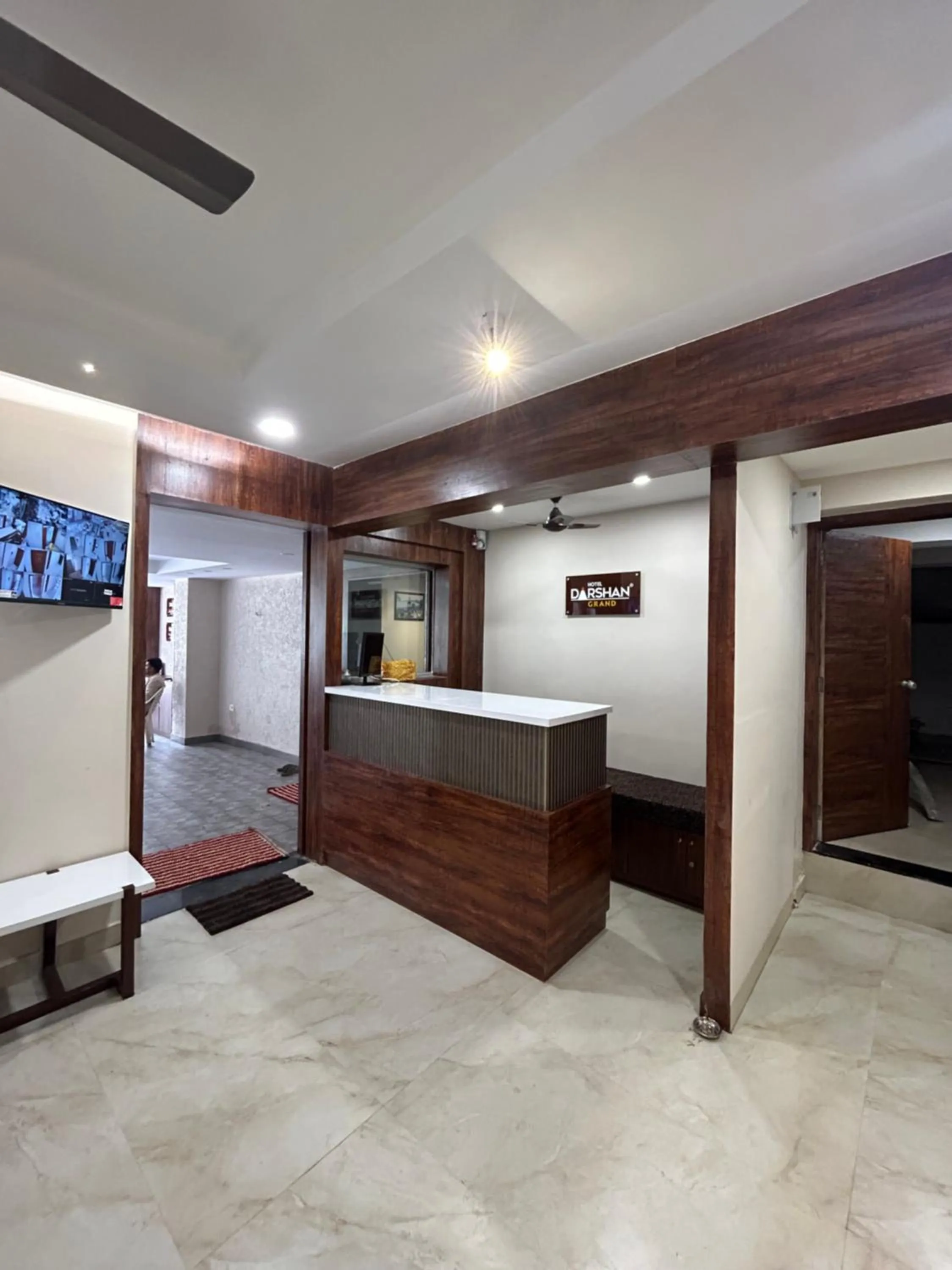 Lobby or reception in Hotel Darshan Grand