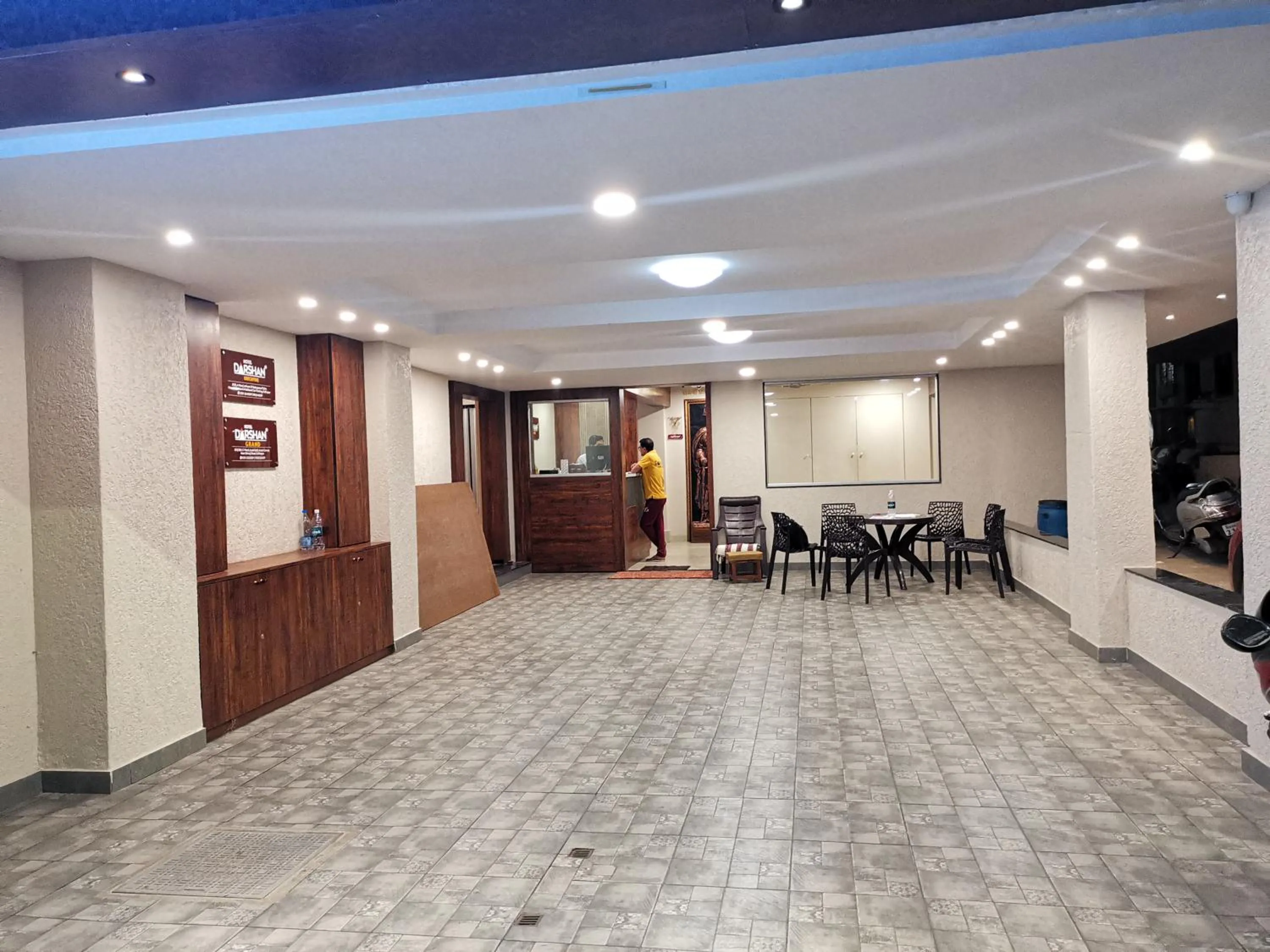 Parking in Hotel Darshan Grand