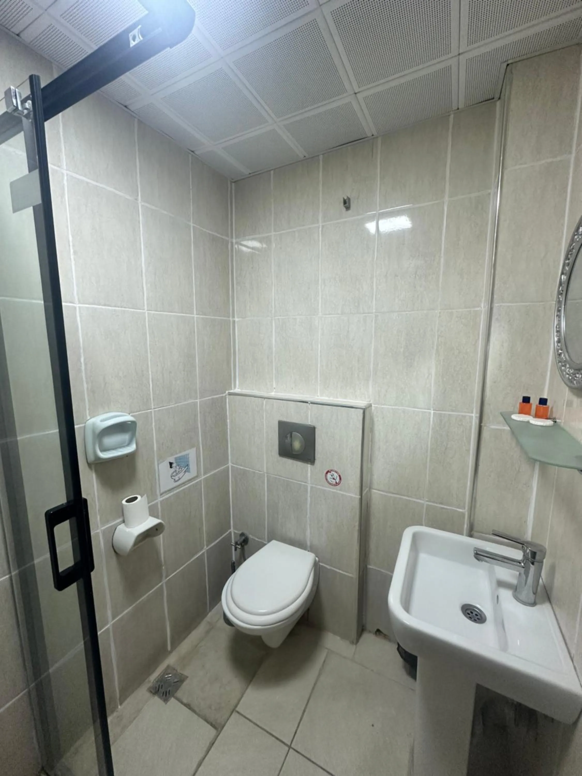 Shower in Amore Hotel Istanbul