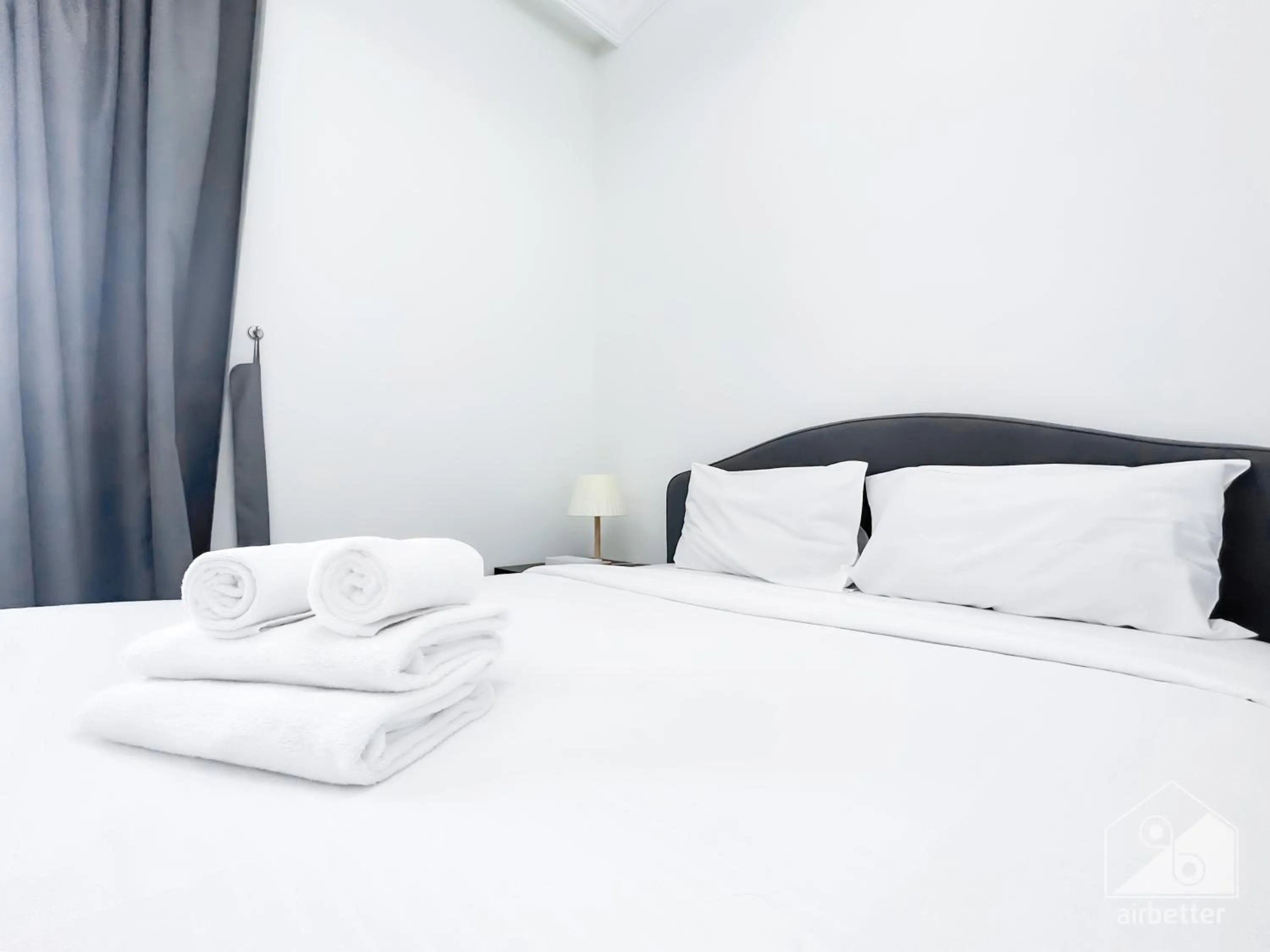 Bed in Spacious Studio with balcony in AL Majan