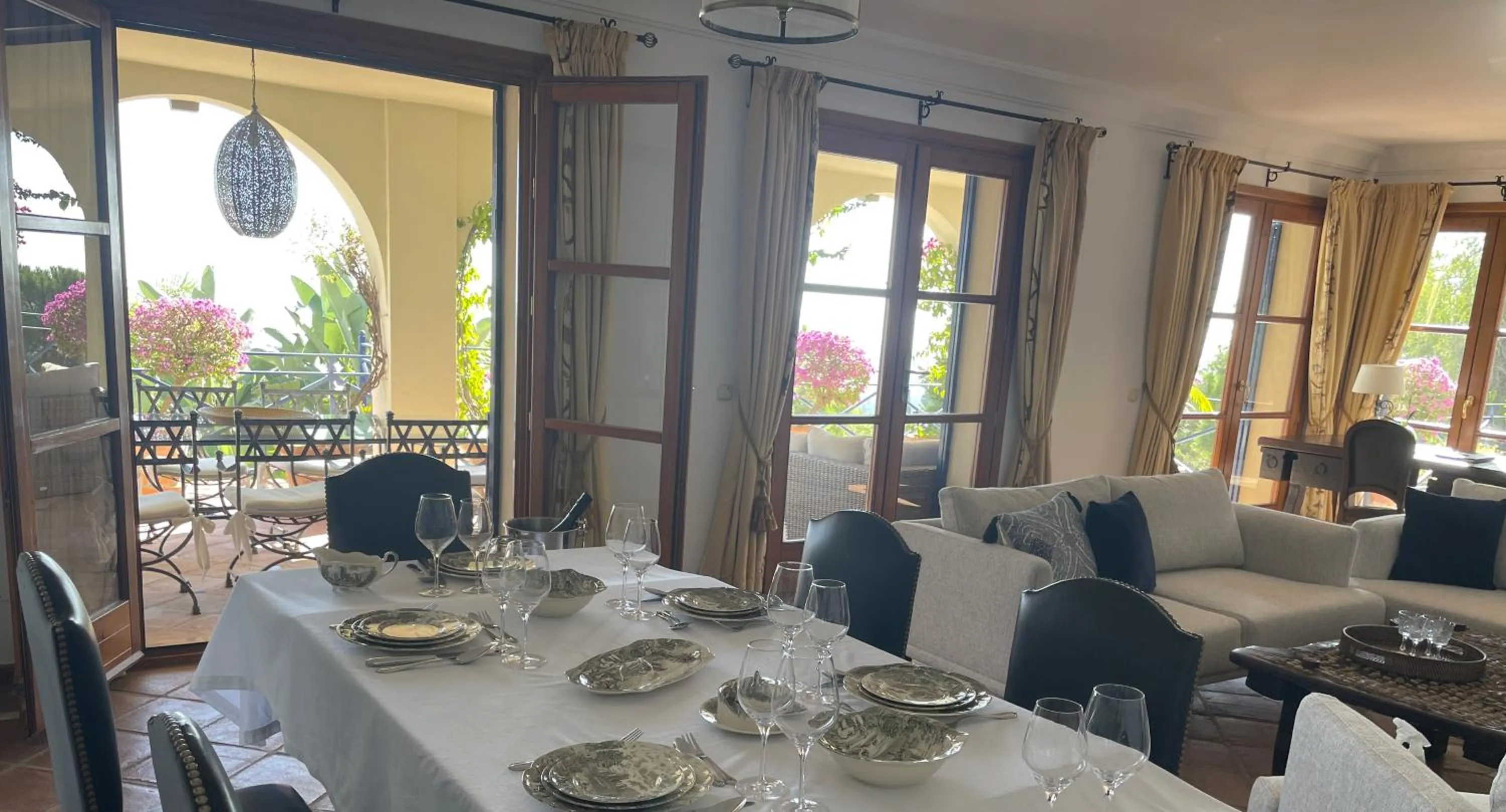 Living room in Boutique Hotel Maravilla - Marbella