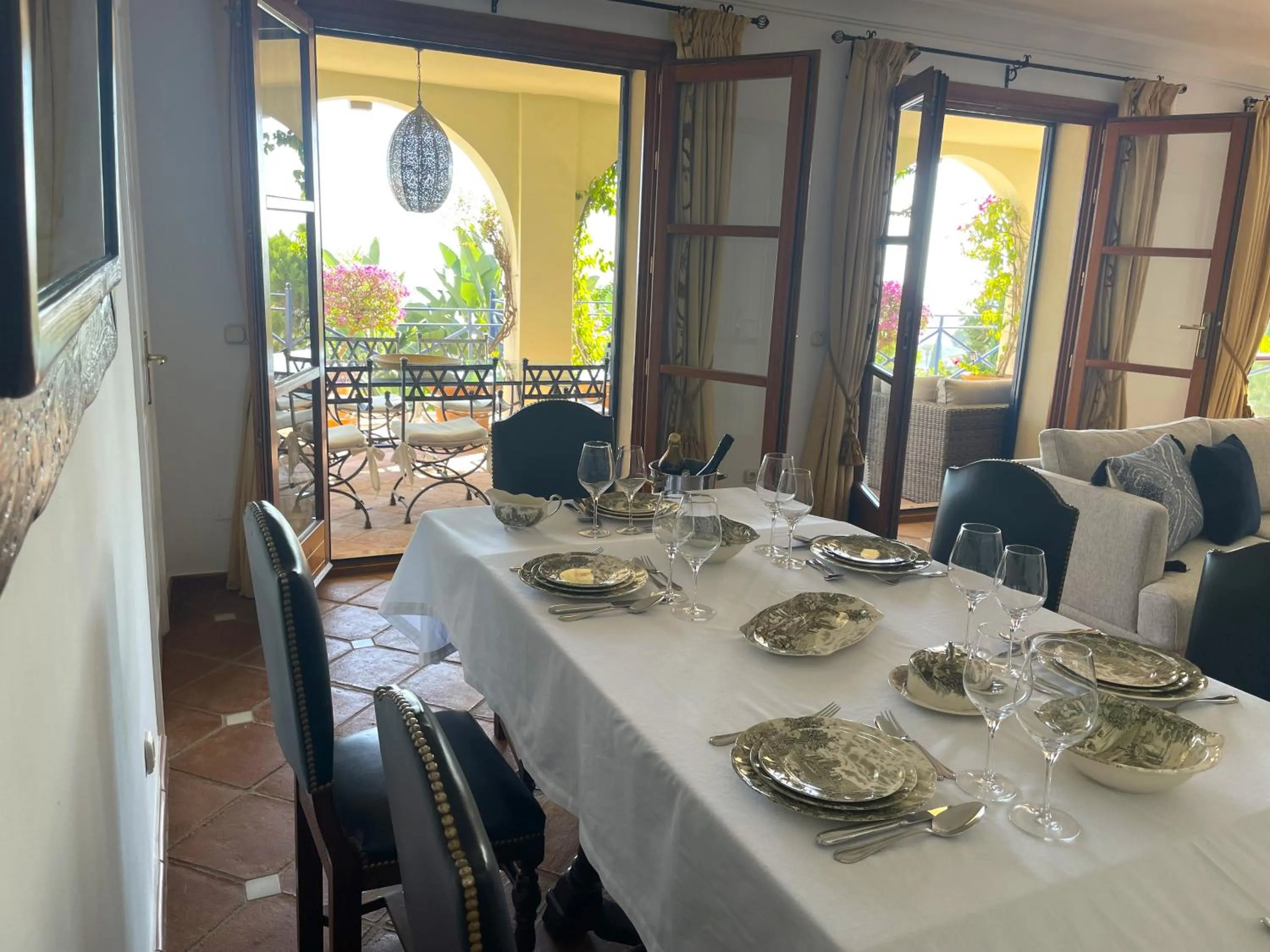 Dining area in Boutique Hotel Maravilla - Marbella