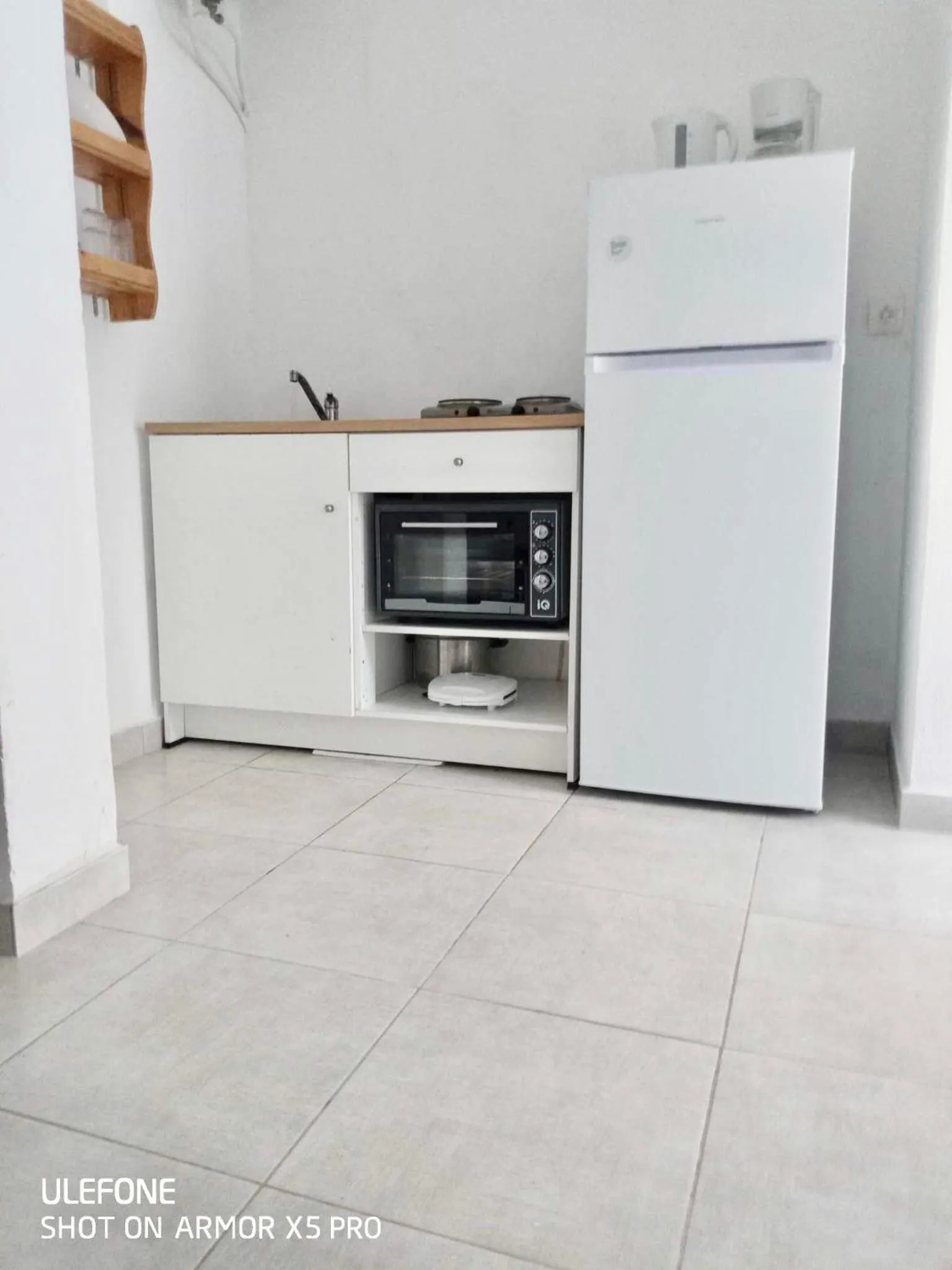 Kitchen or kitchenette in DVLNG 2 Bedroom & Dining Room Apartment