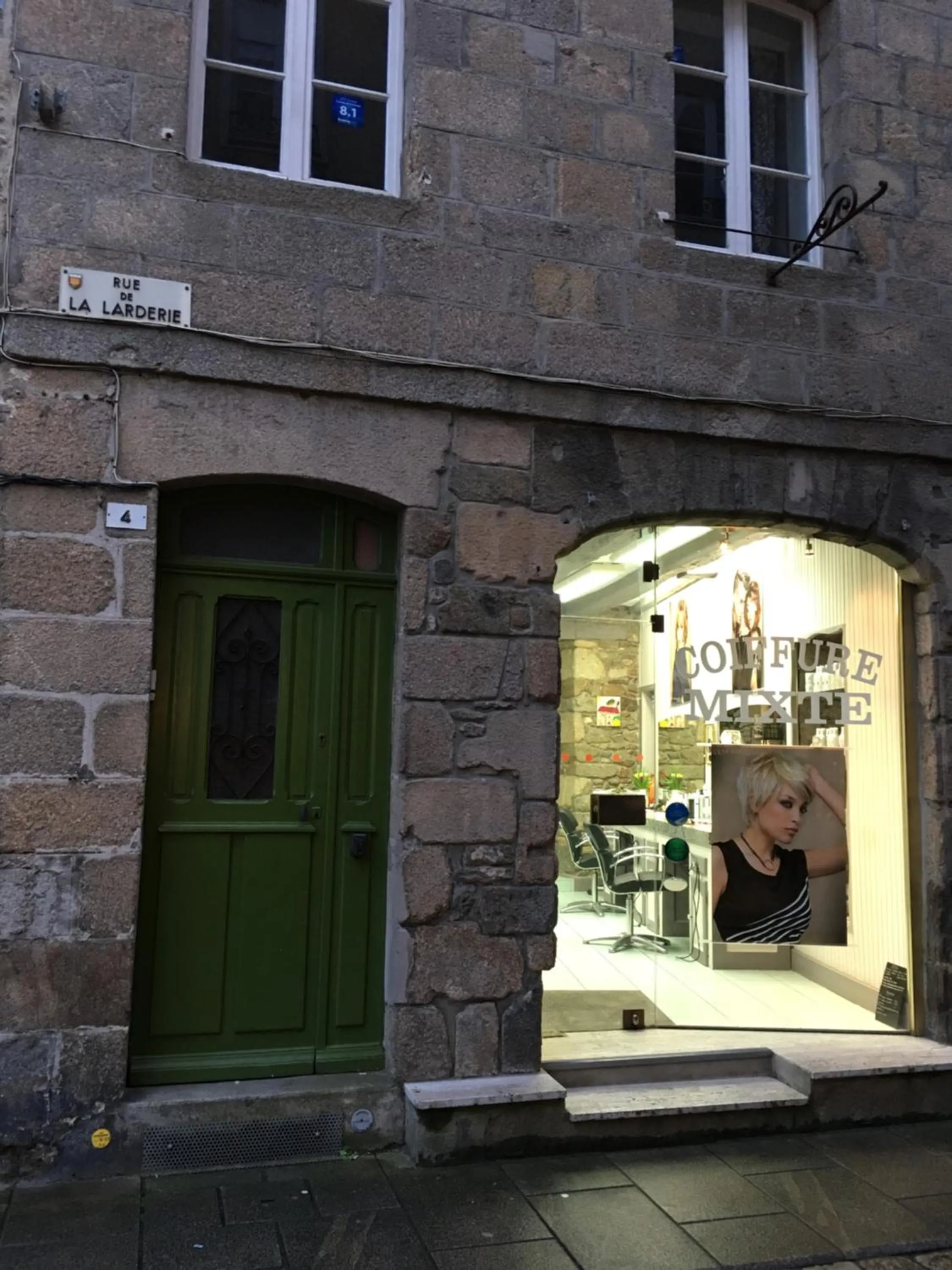 Facade/entrance in Historical Center- Le Studio de St-Sauveur