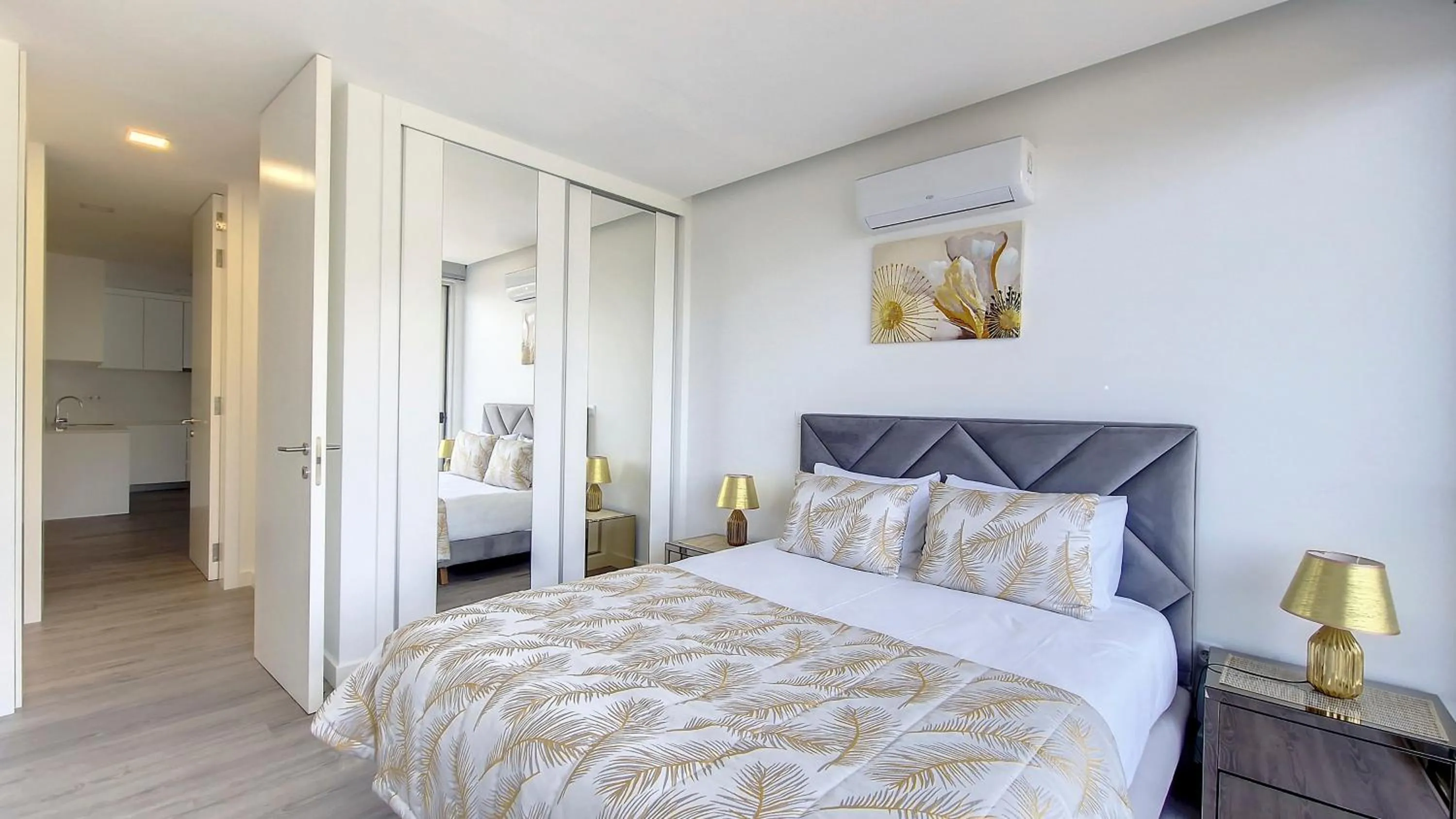 Bed in Villa Oceânica by LovelyStay