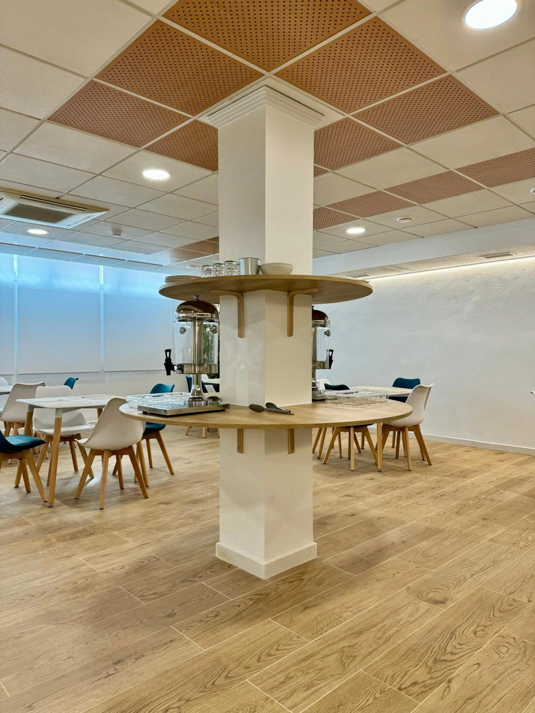 Dining area, Restaurant/Places to Eat in ResMed