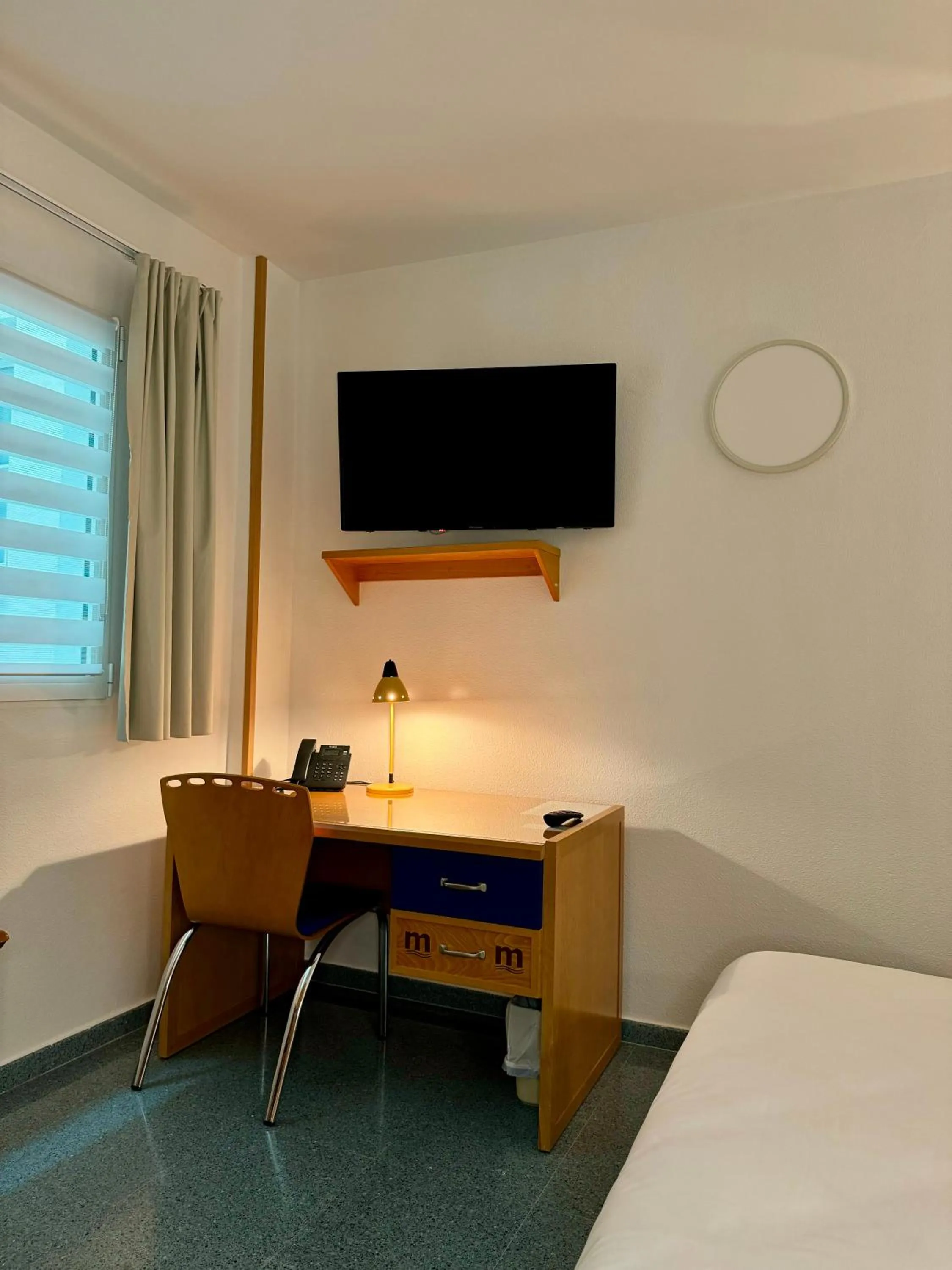 Bedroom, TV/Entertainment Center in ResMed