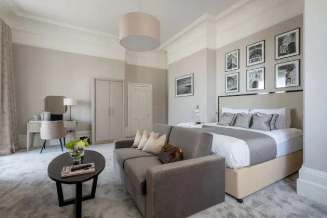 Bed in The Burlington