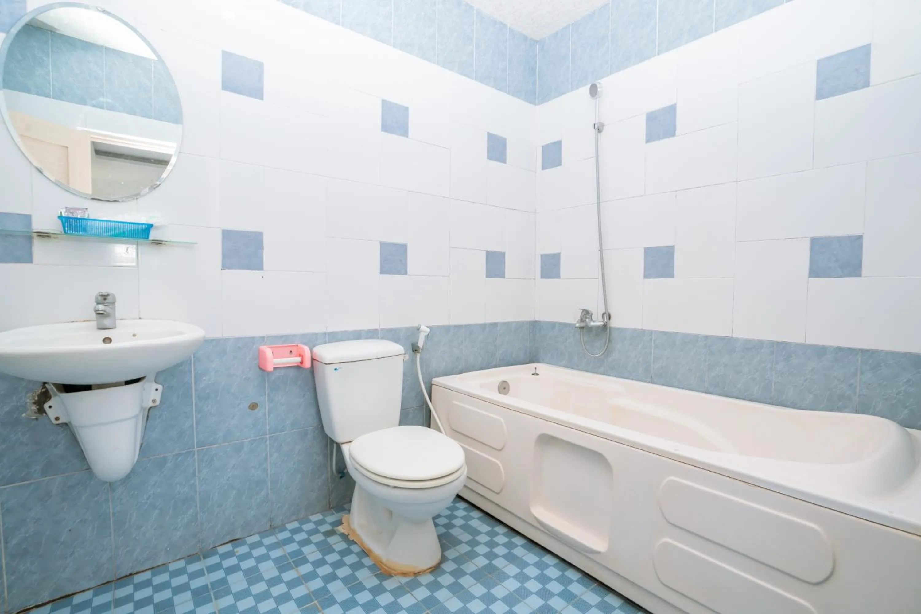 Shower in Triệu Vũ Hotel & Apartment