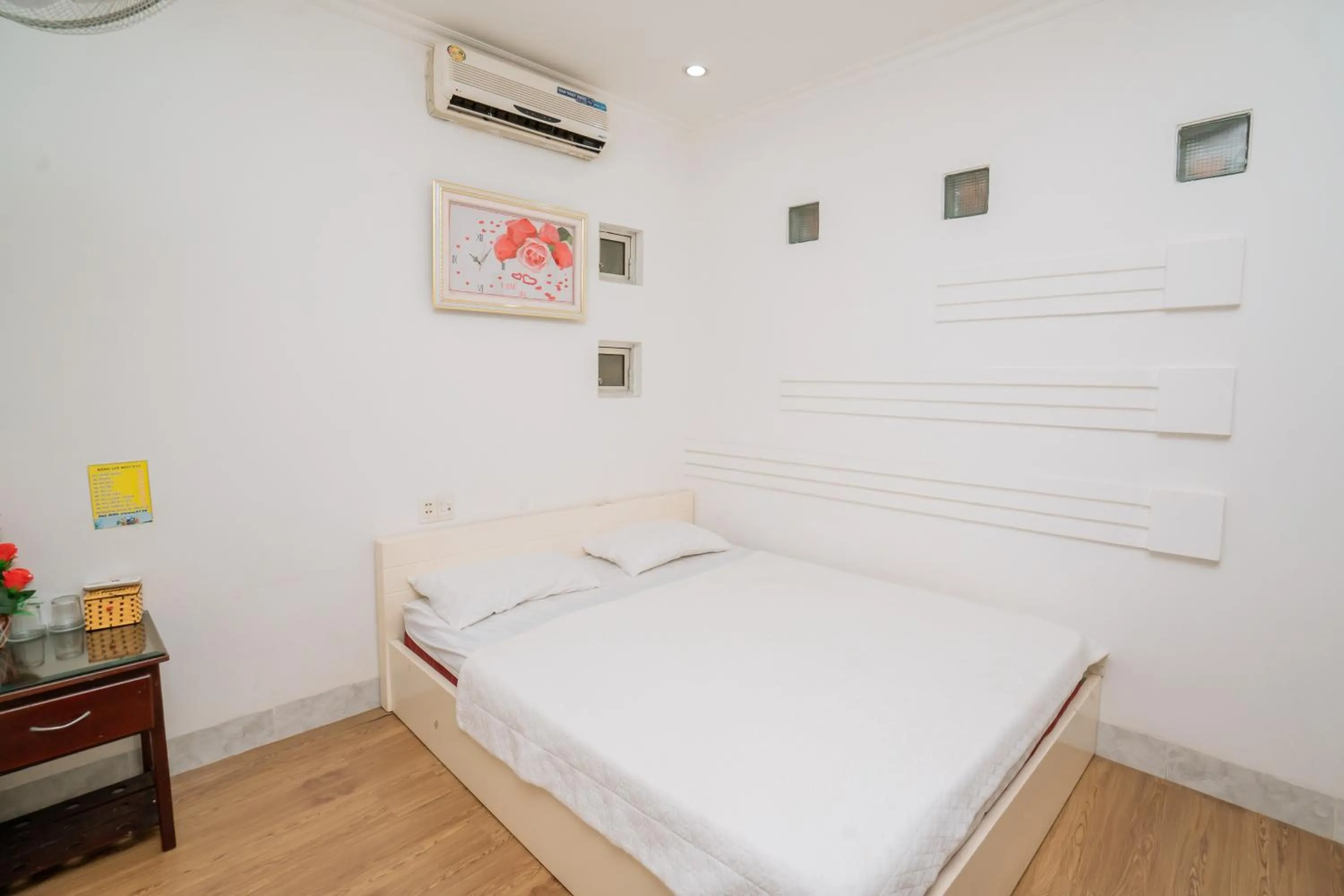 Bedroom, Bed in Triệu Vũ Hotel & Apartment